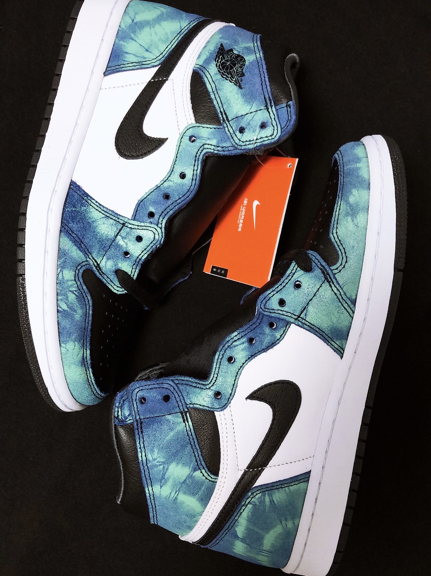(W) Jordan 1 Retro High Tie-Dye 착용 스타일