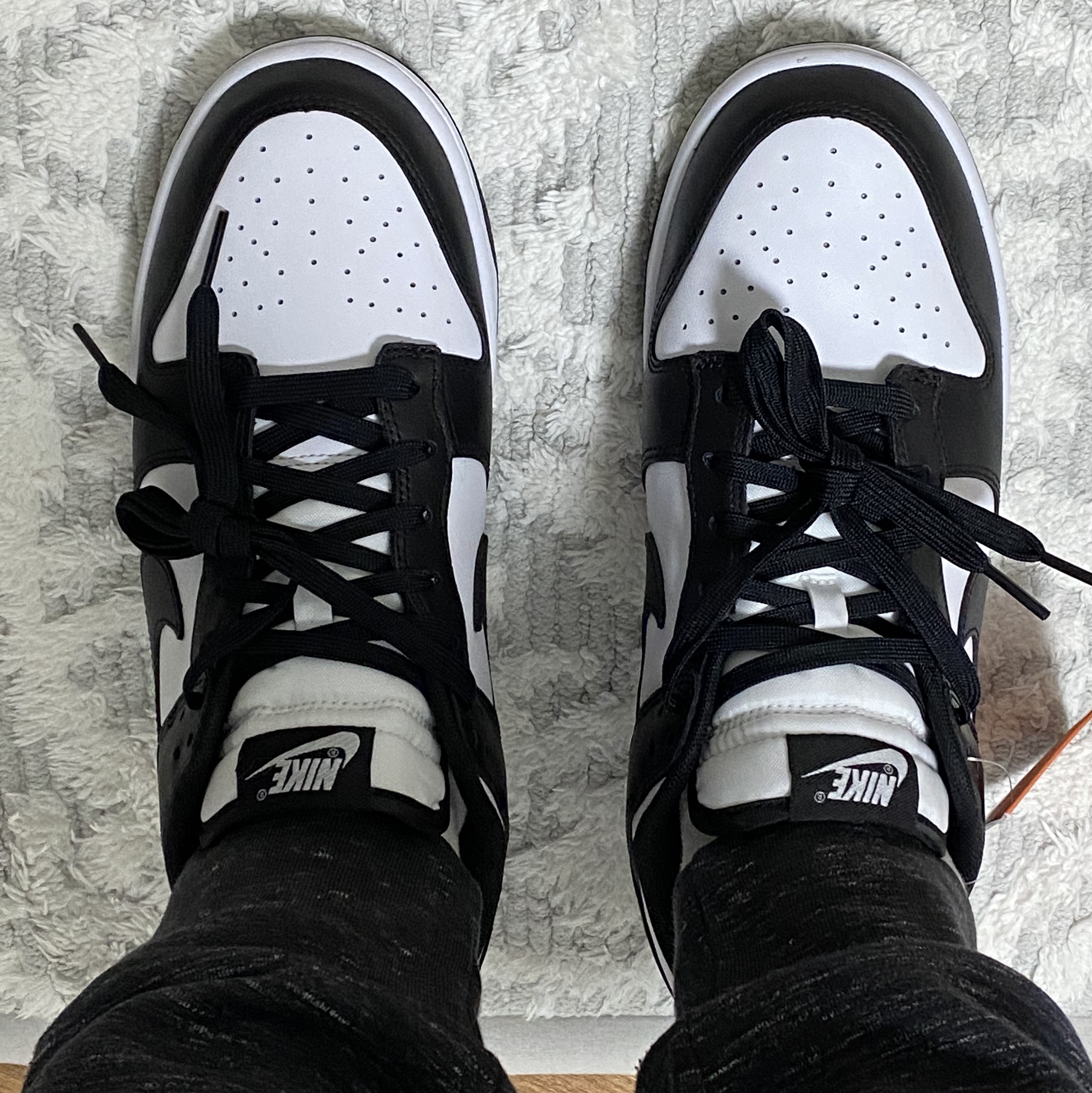 Nike Dunk Low Retro Black 착용 스타일