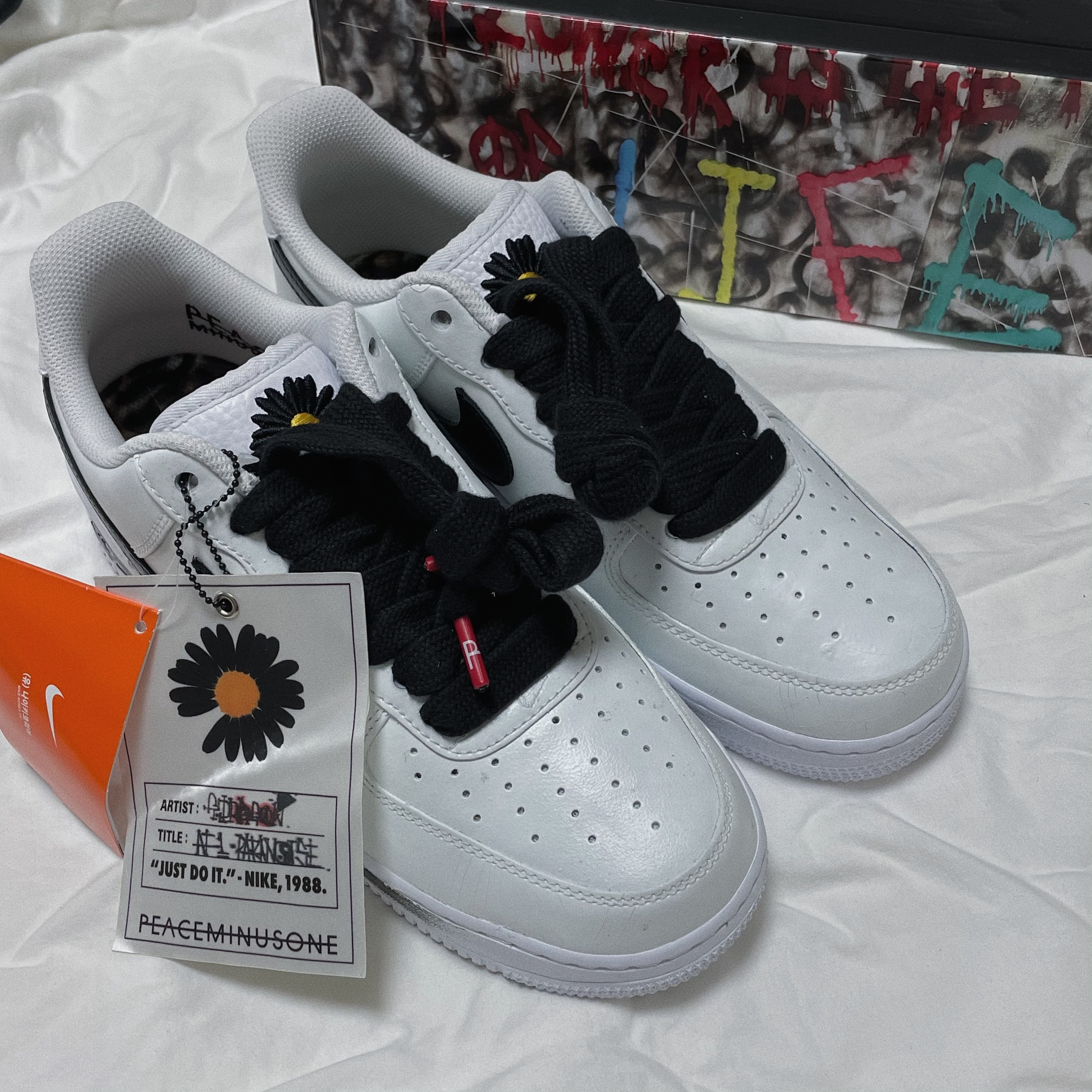 Nike x Peaceminusone Air Force 1 Low Para-Noise 2.0 착용 스타일