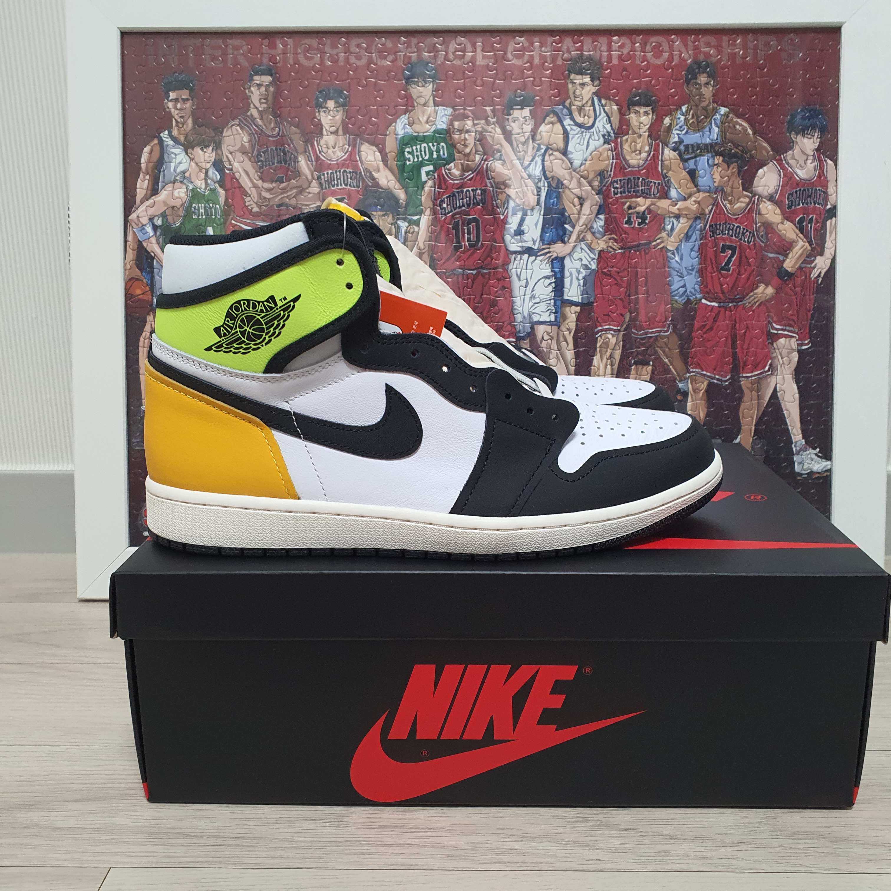 Jordan 1 Retro High OG Volt Gold 착용 스타일