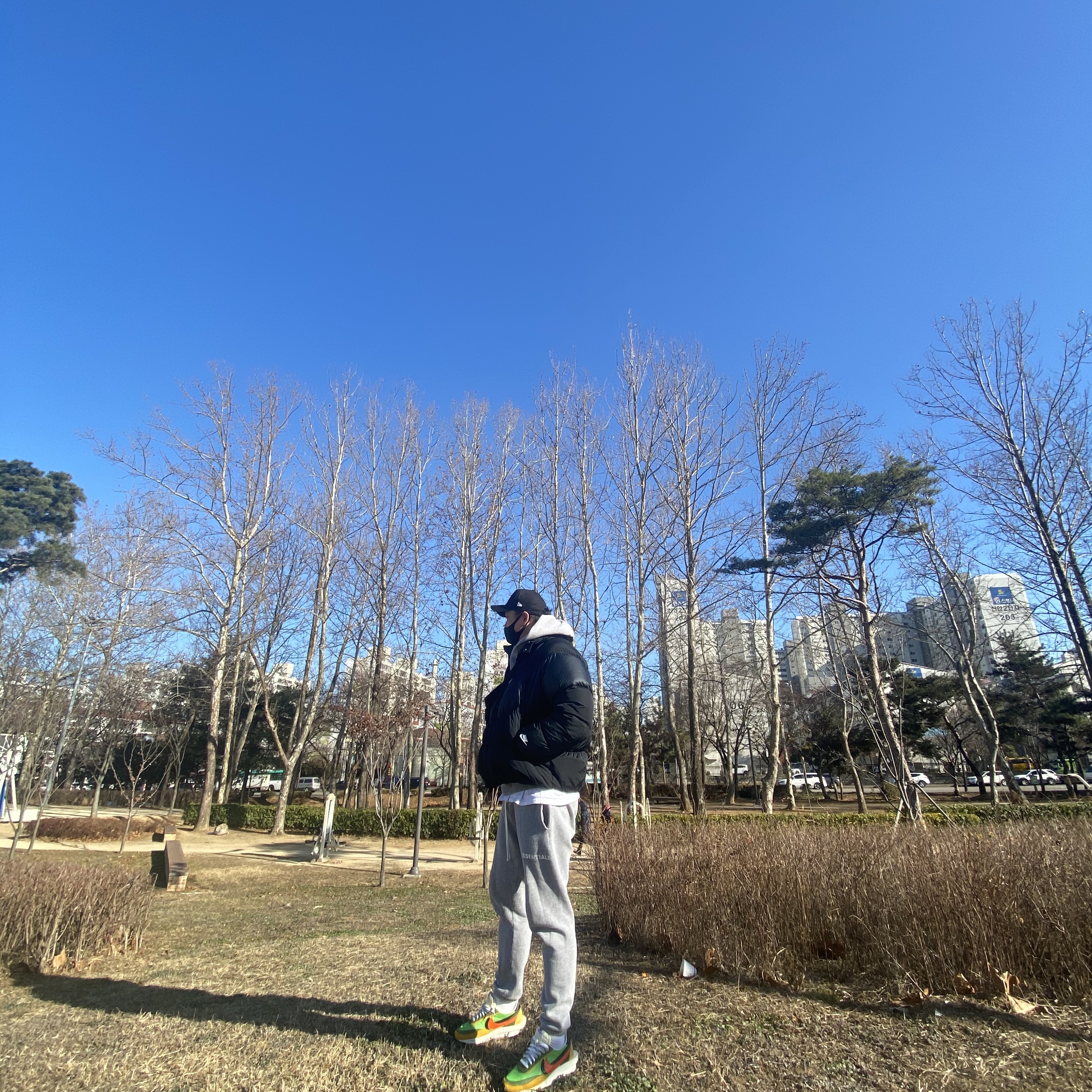 Nike x Sacai LDWaffle Green Multi 착용 스타일