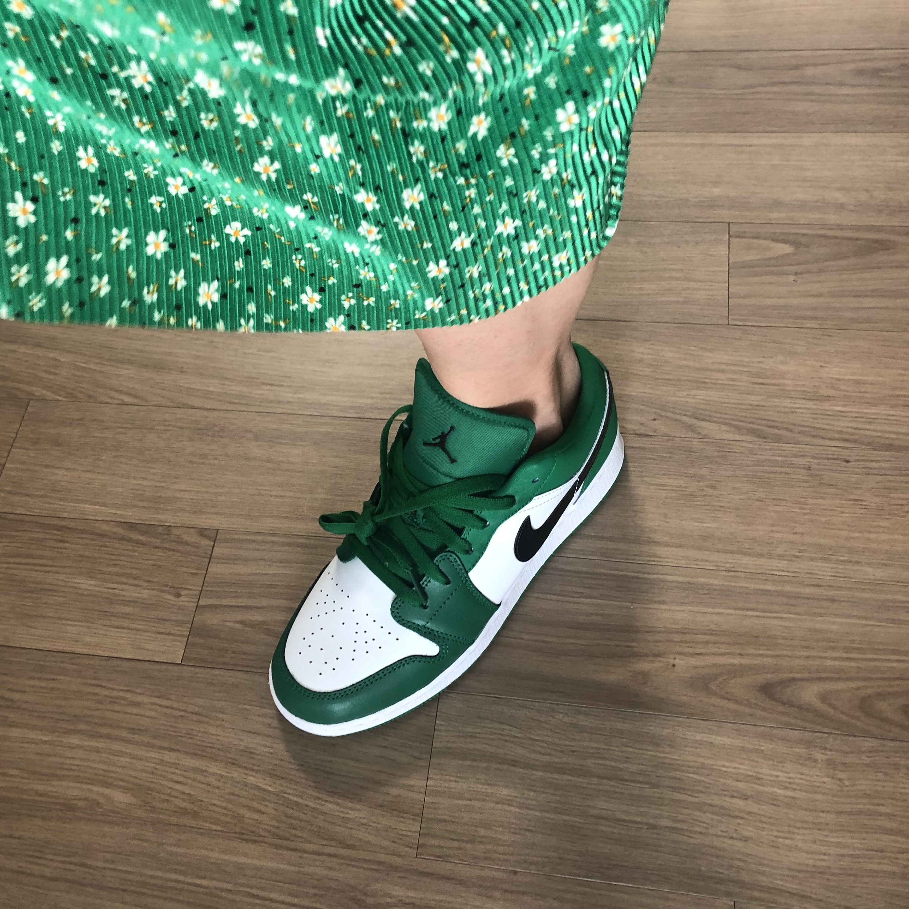 Jordan 1 Low Pine Green 착용 스타일