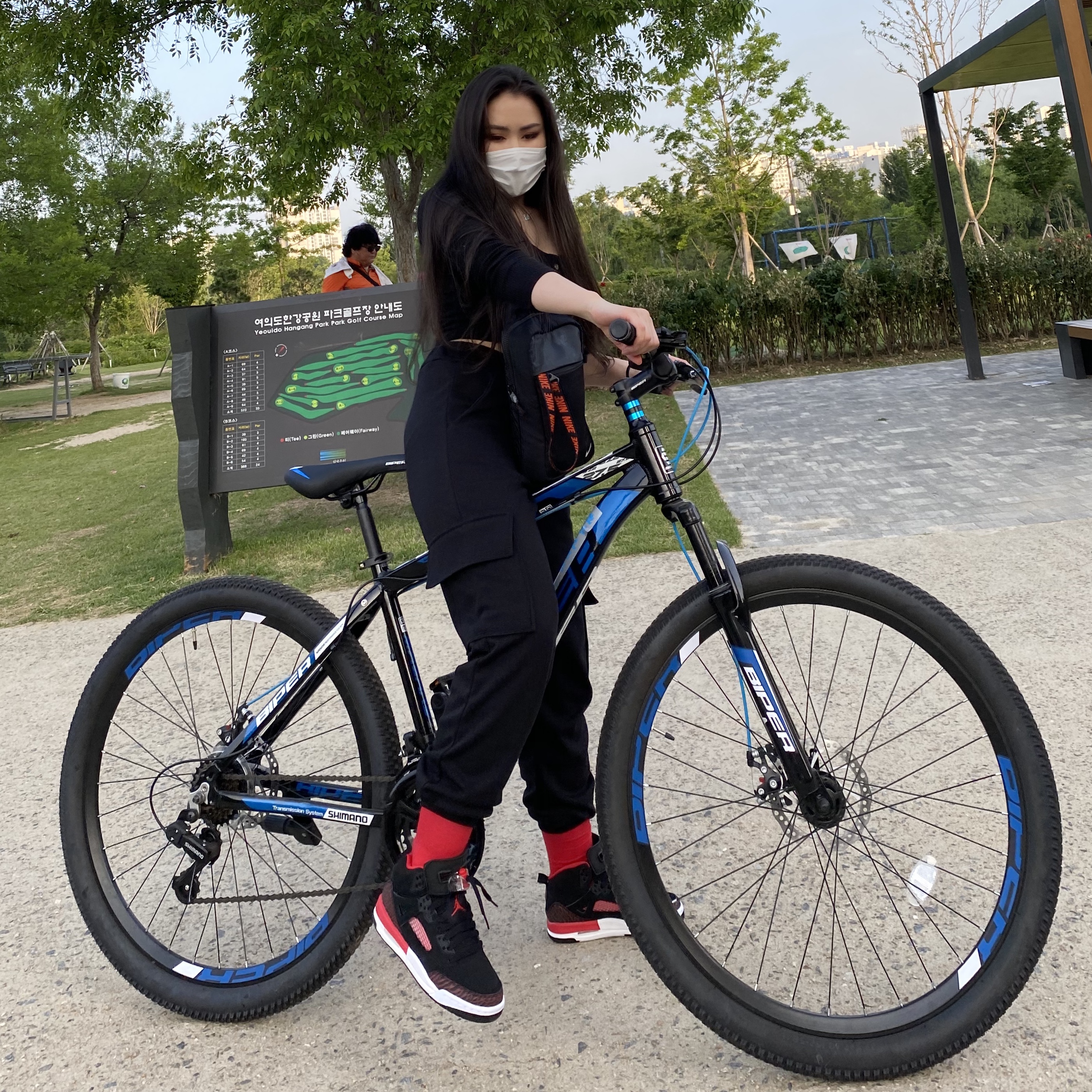 lilya님의 스타일