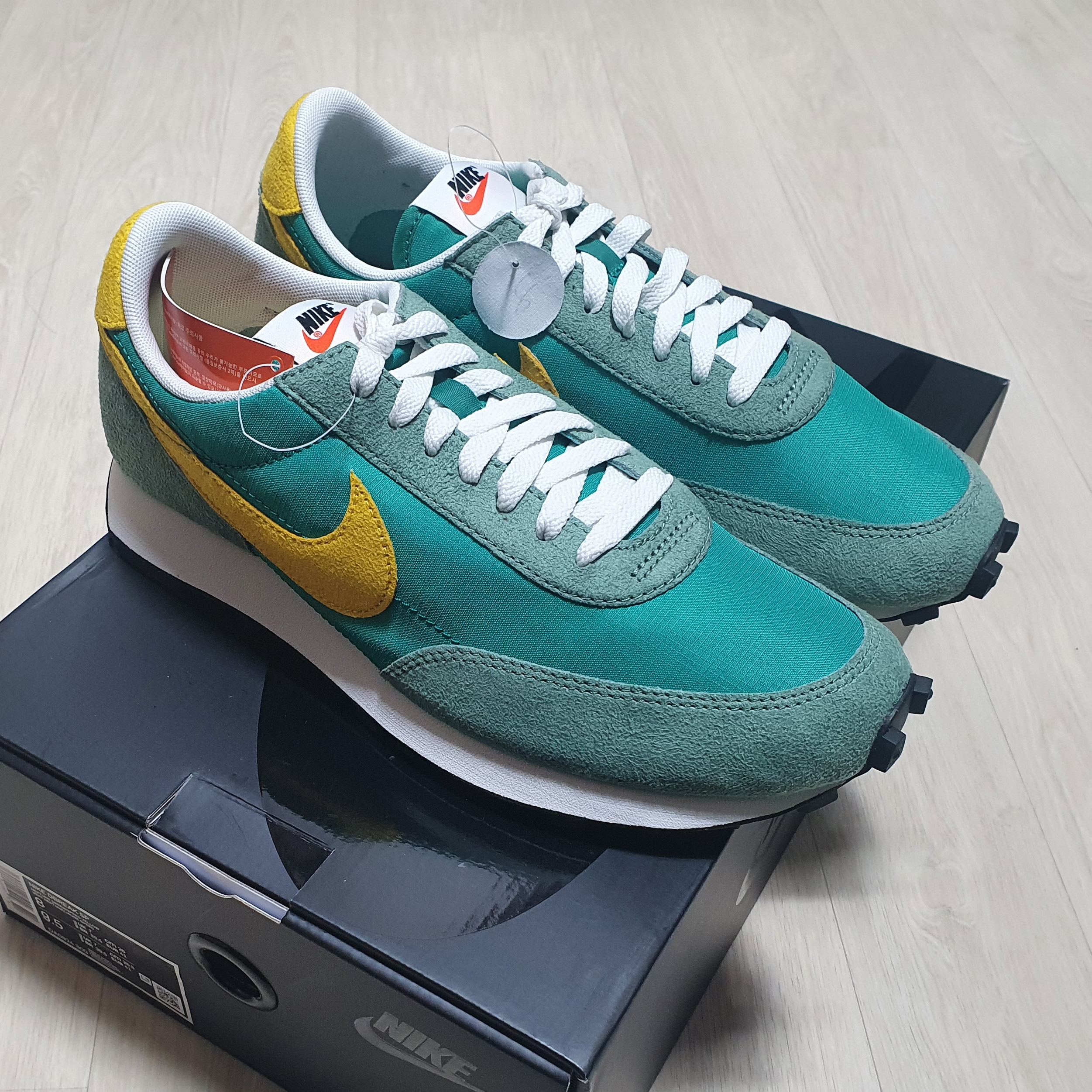 Nike Daybreak SP Neptune Green 착용 스타일