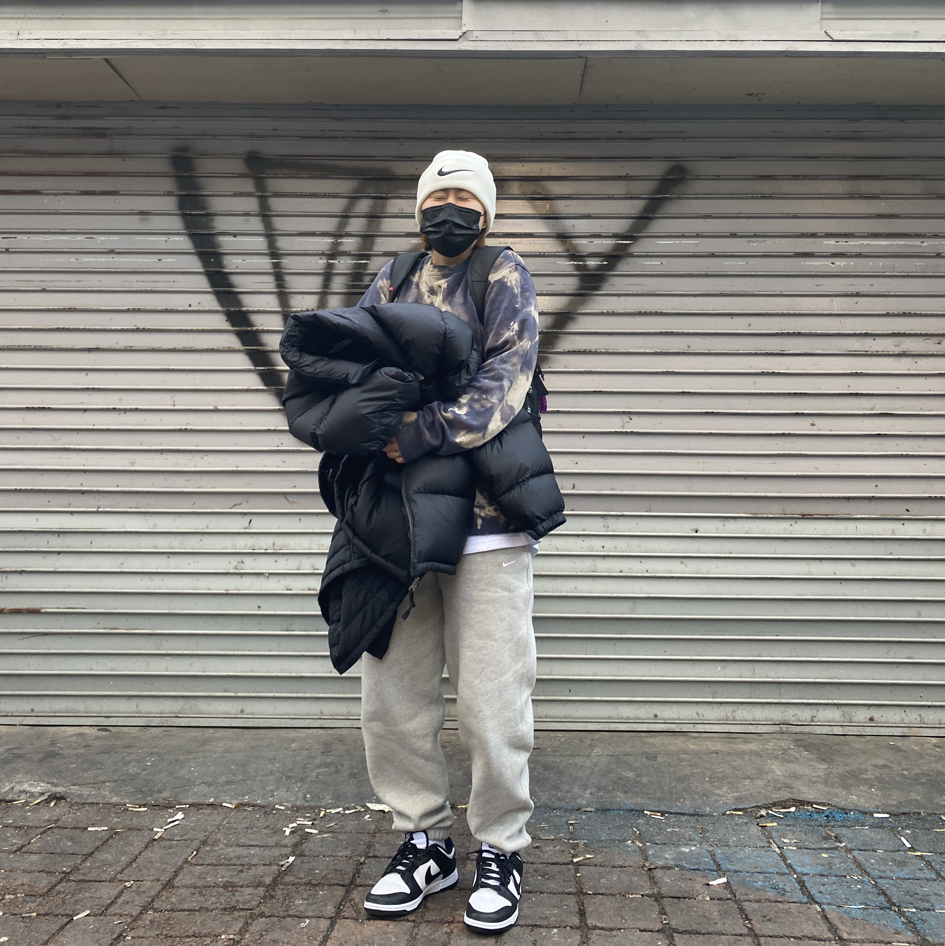 (W) Nike Dunk Low Black, Nike x Stussy Cuff Beanie White 착용 스타일