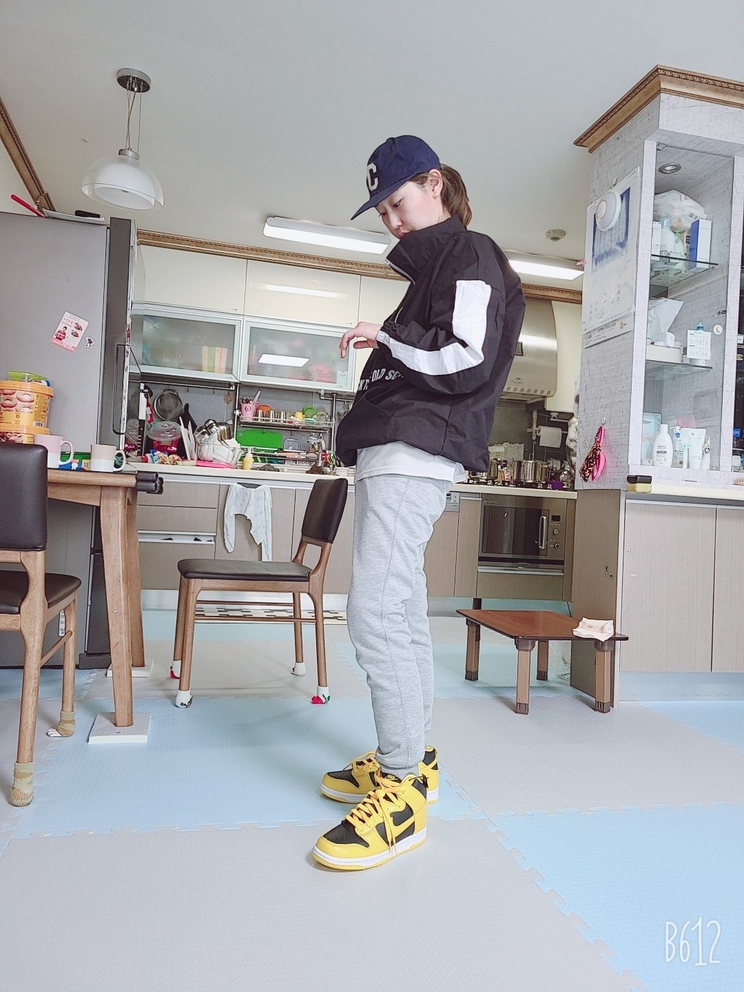 Nike Dunk High SP Varsity Maize 착용 스타일