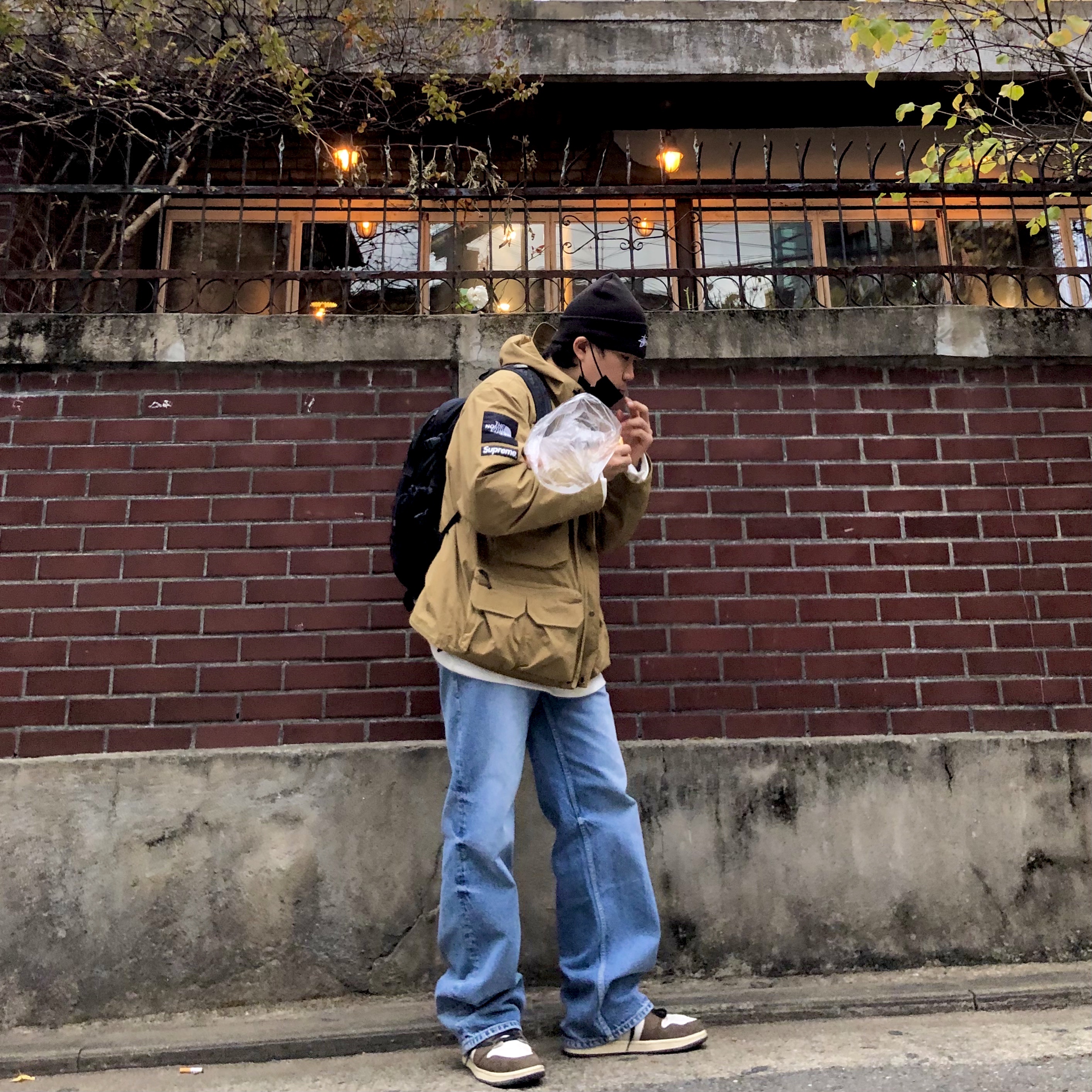 Nike x Stussy Cuff Beanie Black, Supreme x The North Face Cargo Jacket Gold - 20SS 착용 스타일