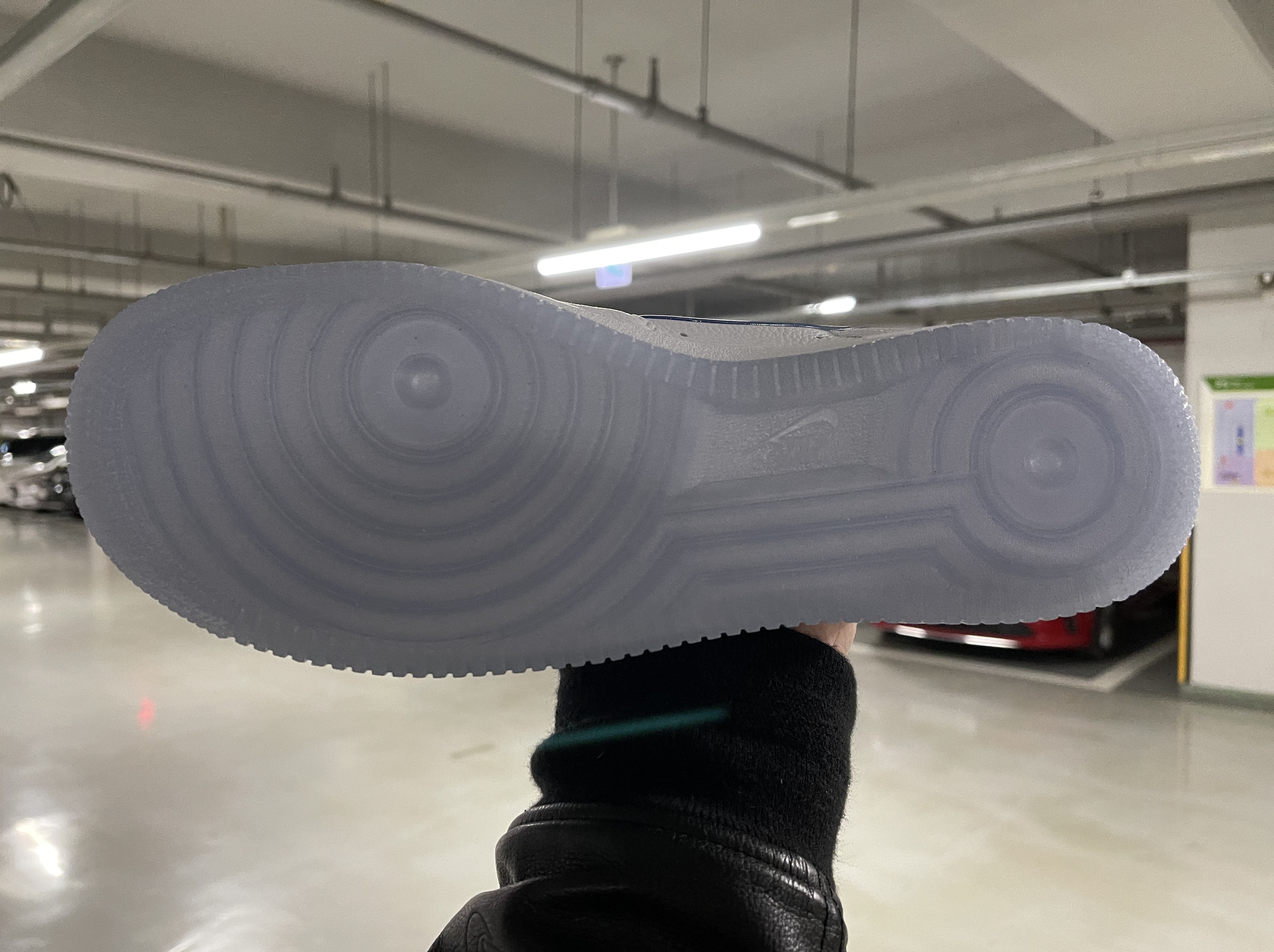 Nike x Kith Air Force 1 Low NYC White 착용 스타일 - 4