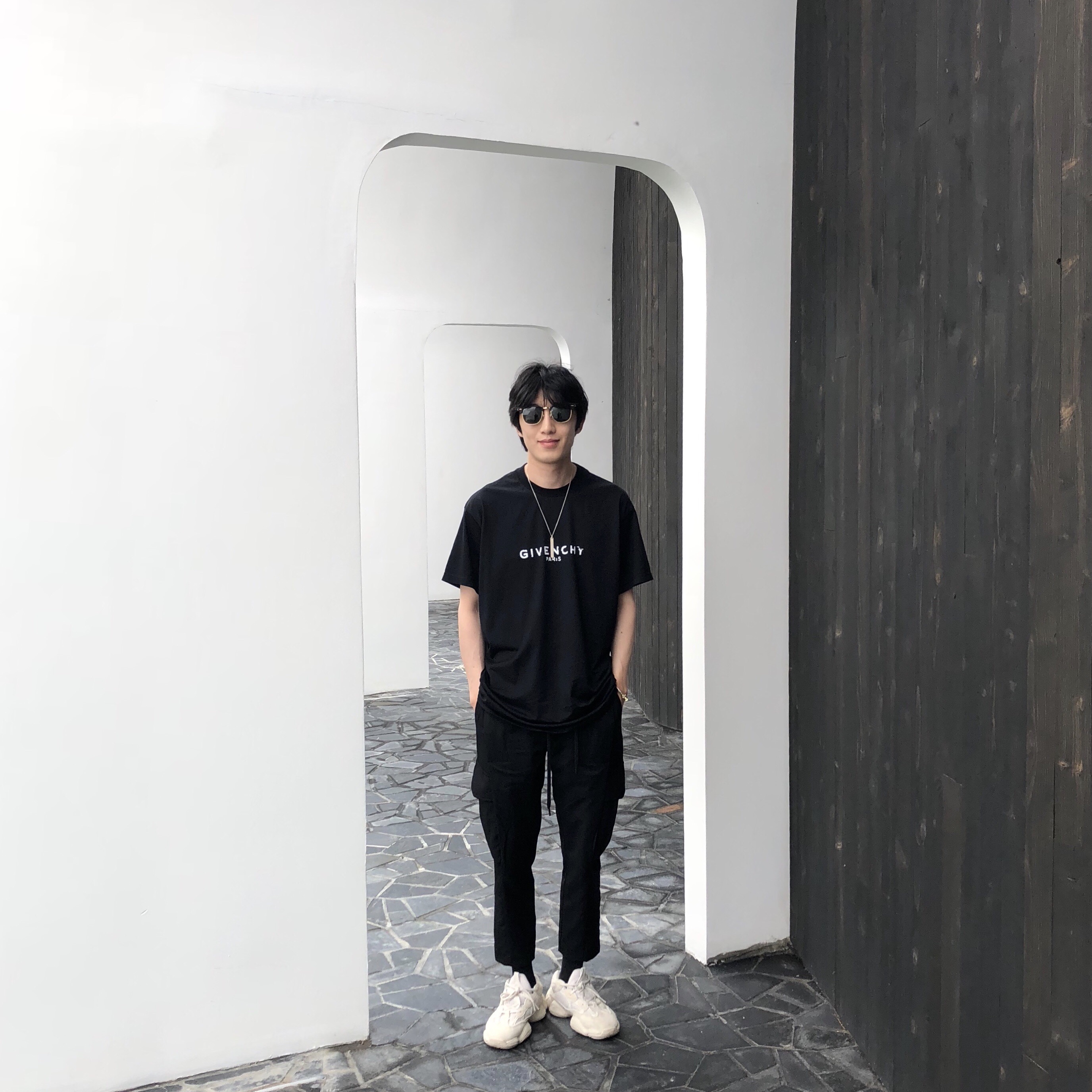 Adidas Yeezy 500 Blush 2018, Adidas Yeezy 500 Utility Black 2018/2020 착용 스타일 - 4