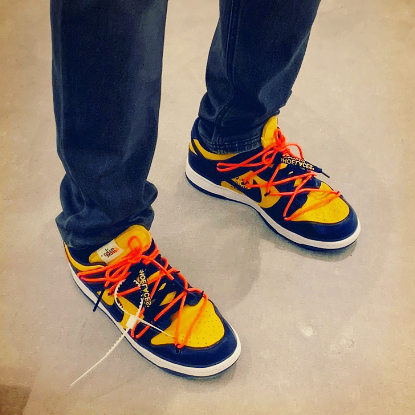 Nike x Off-White Dunk Low University Gold Midnight Navy 착용 스타일 - 2