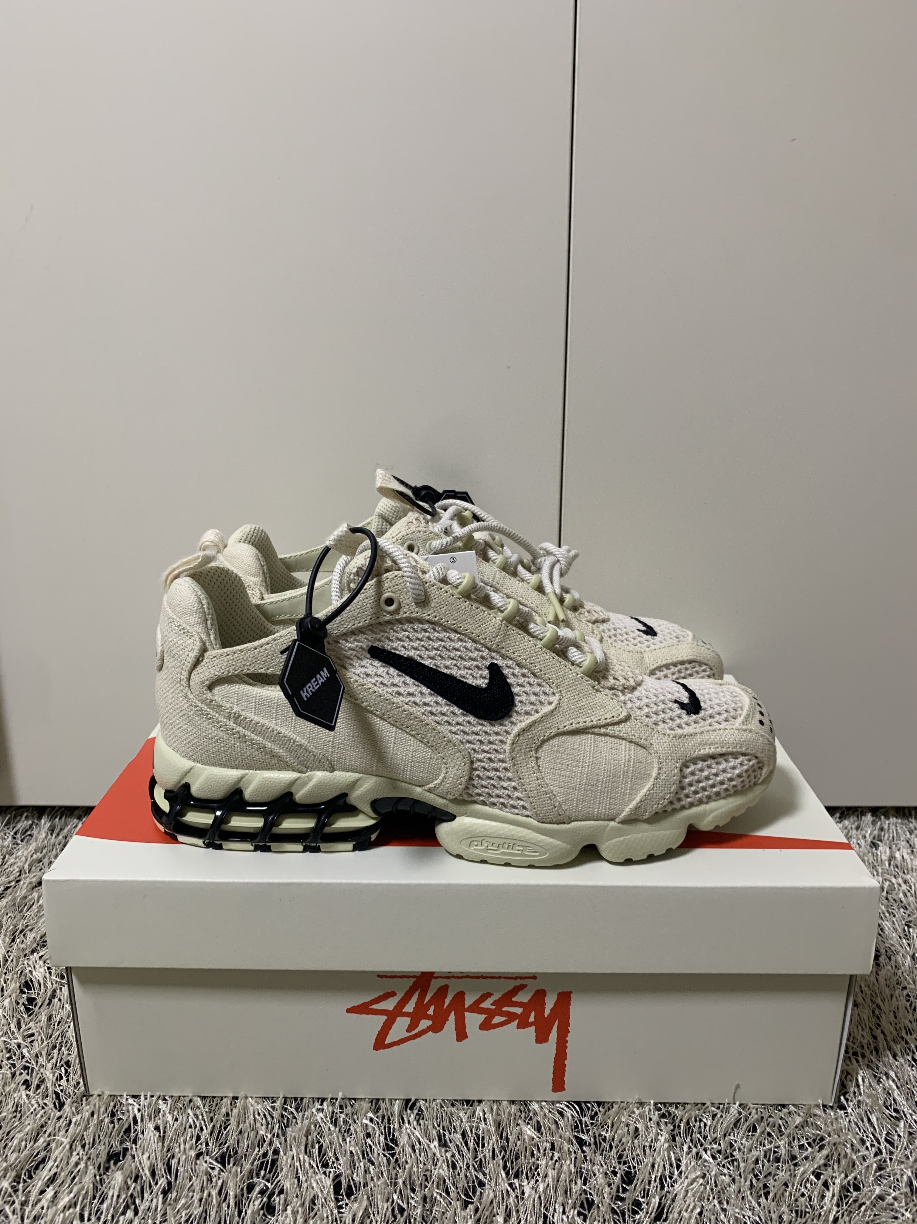 Nike x Stussy Air Zoom Spiridon Cage 2 Fossil 착용 스타일