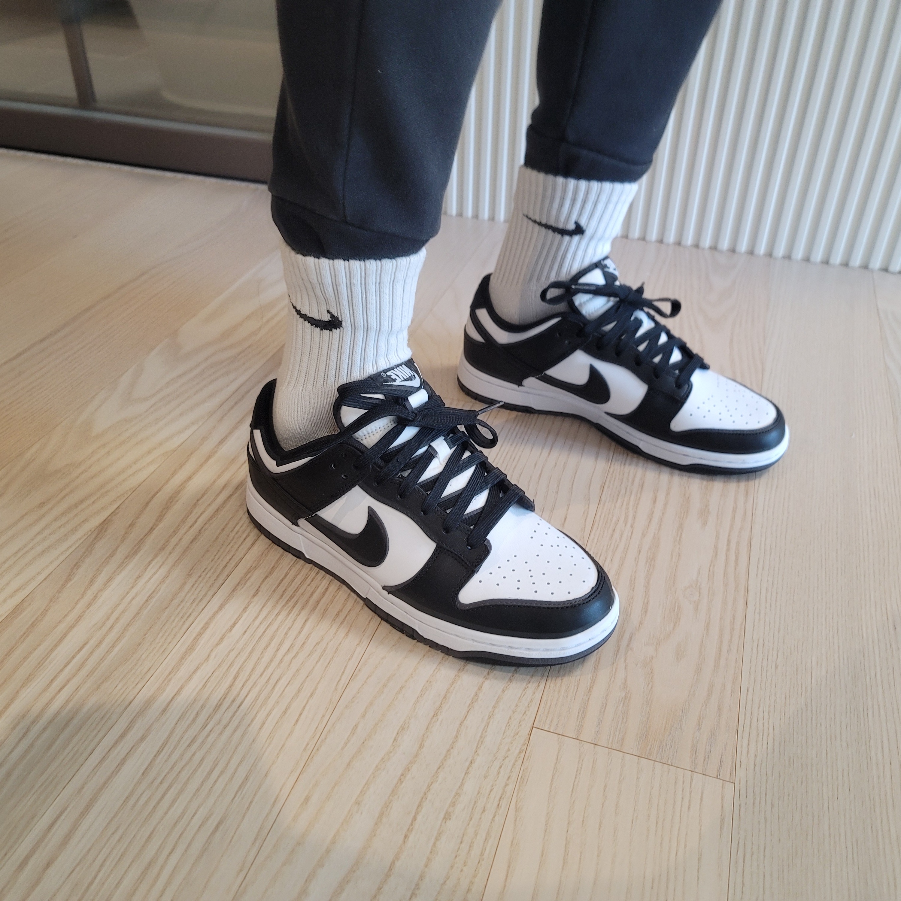 Nike Dunk Low Retro Black 착용 스타일