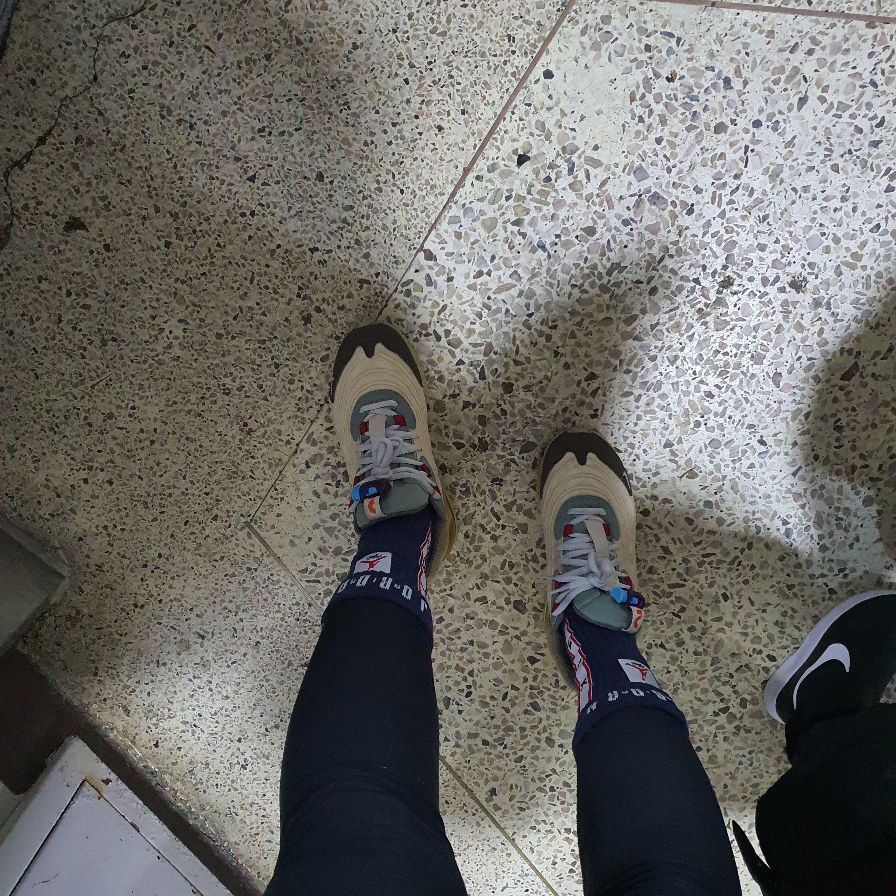 Nike x Travis Scott Air Max 270 React Cactus Trails 착용 스타일