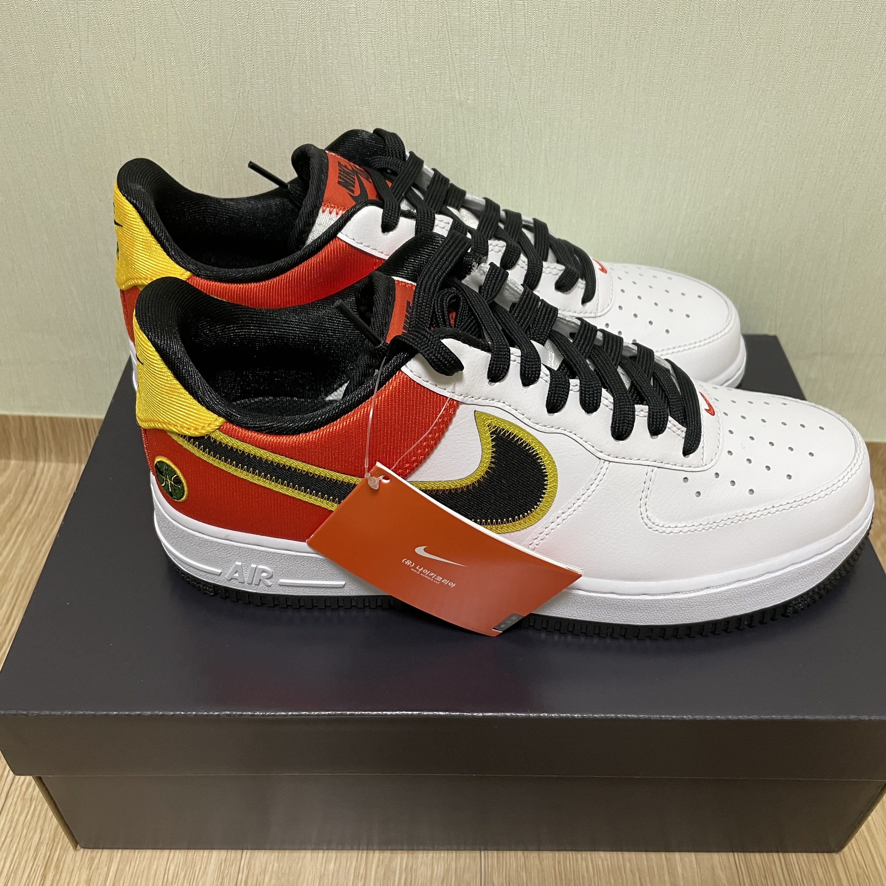 Nike x Stussy Air Force 1 Low Fossil, Nike Air Force 1 '07 Craft Vast Grey 착용 스타일 - 5