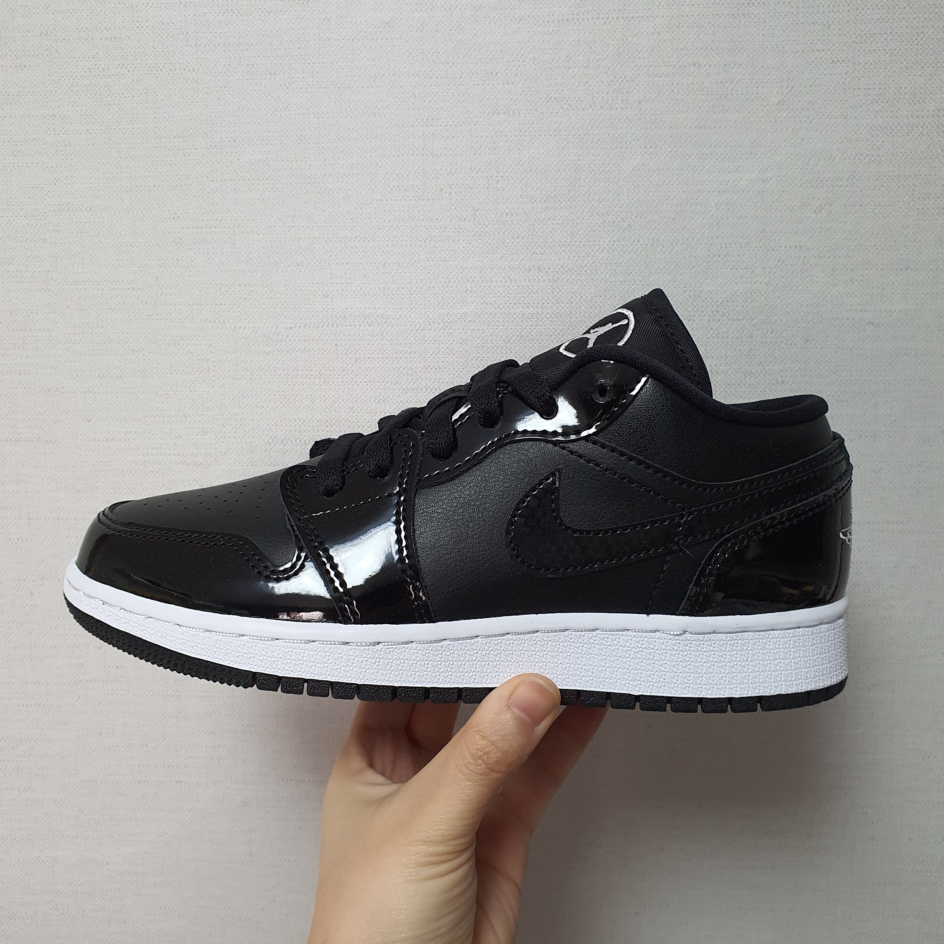 (GS) Jordan 1 Low SE ASW Black 착용 스타일