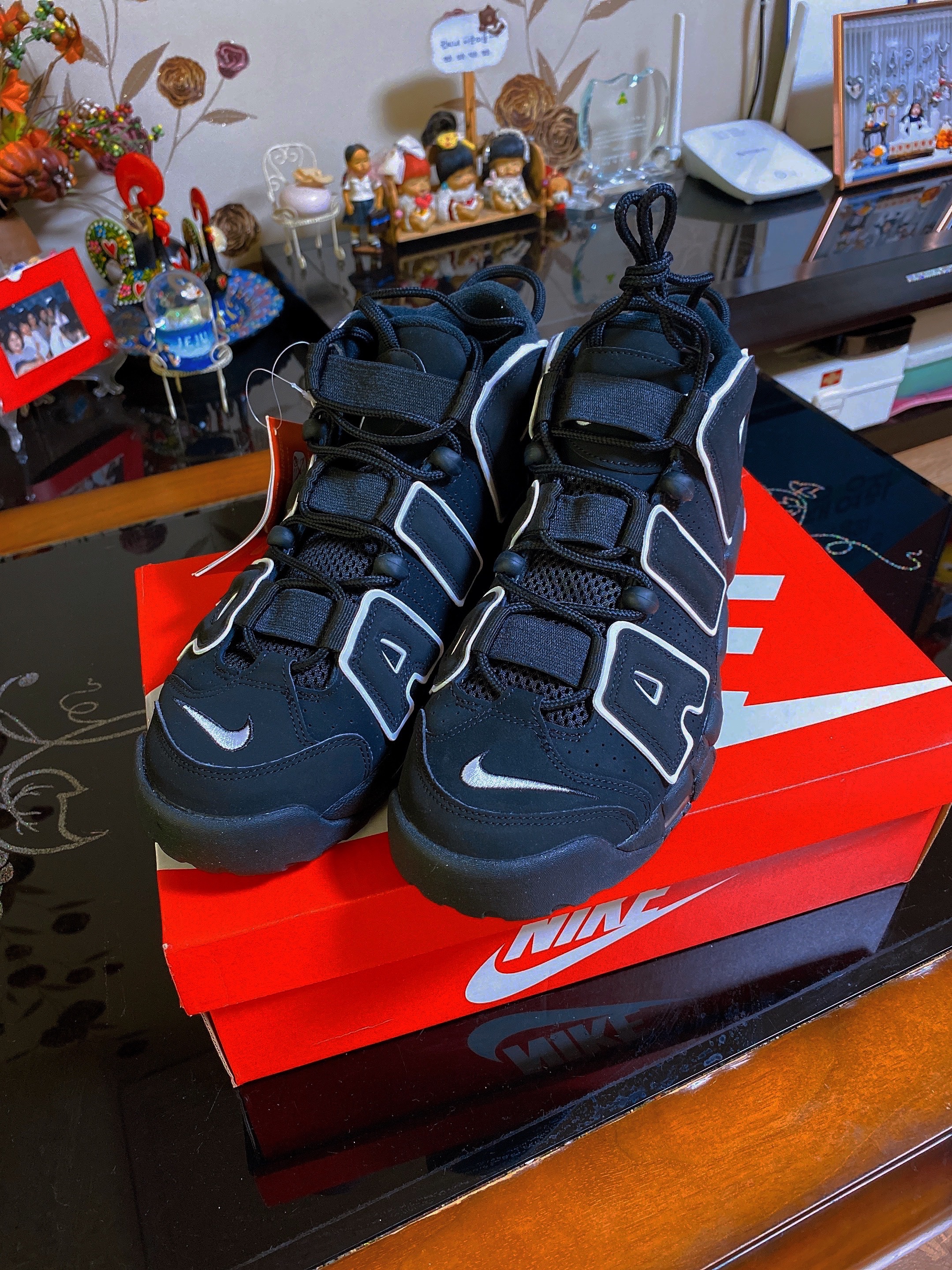 Nike Air More Uptempo Black White 2020 착용 스타일 - 2