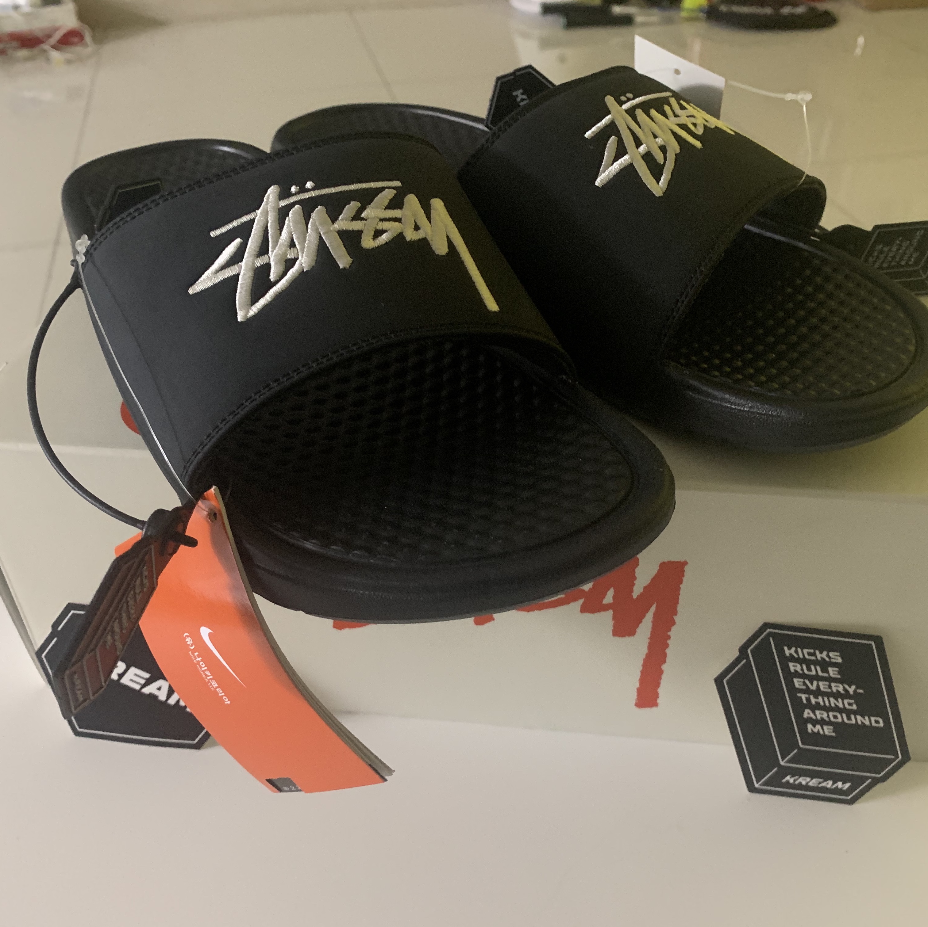 Nike x Stussy Benassi Slide Black 착용 스타일