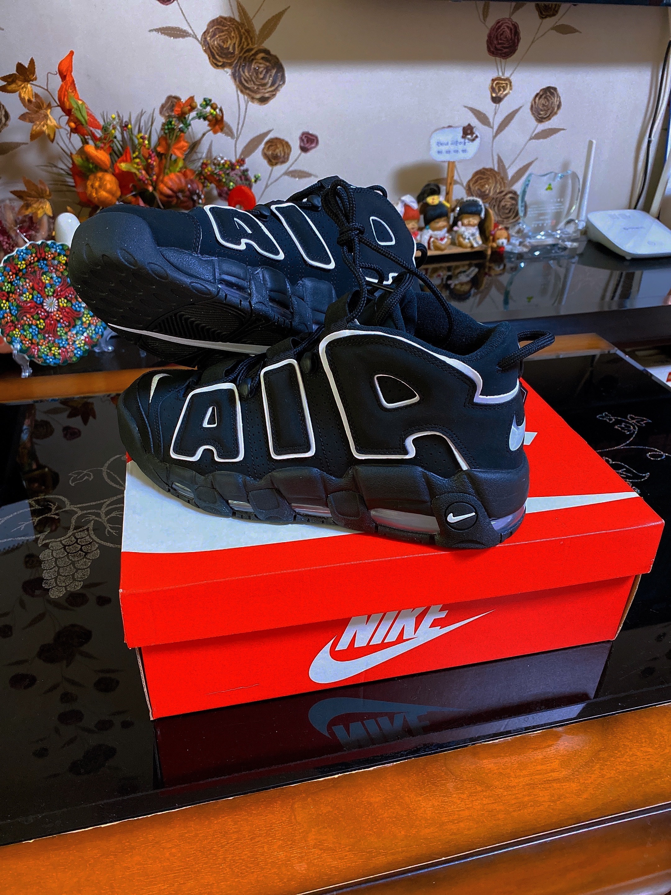 Nike Air More Uptempo Black White 2020 착용 스타일 - 4