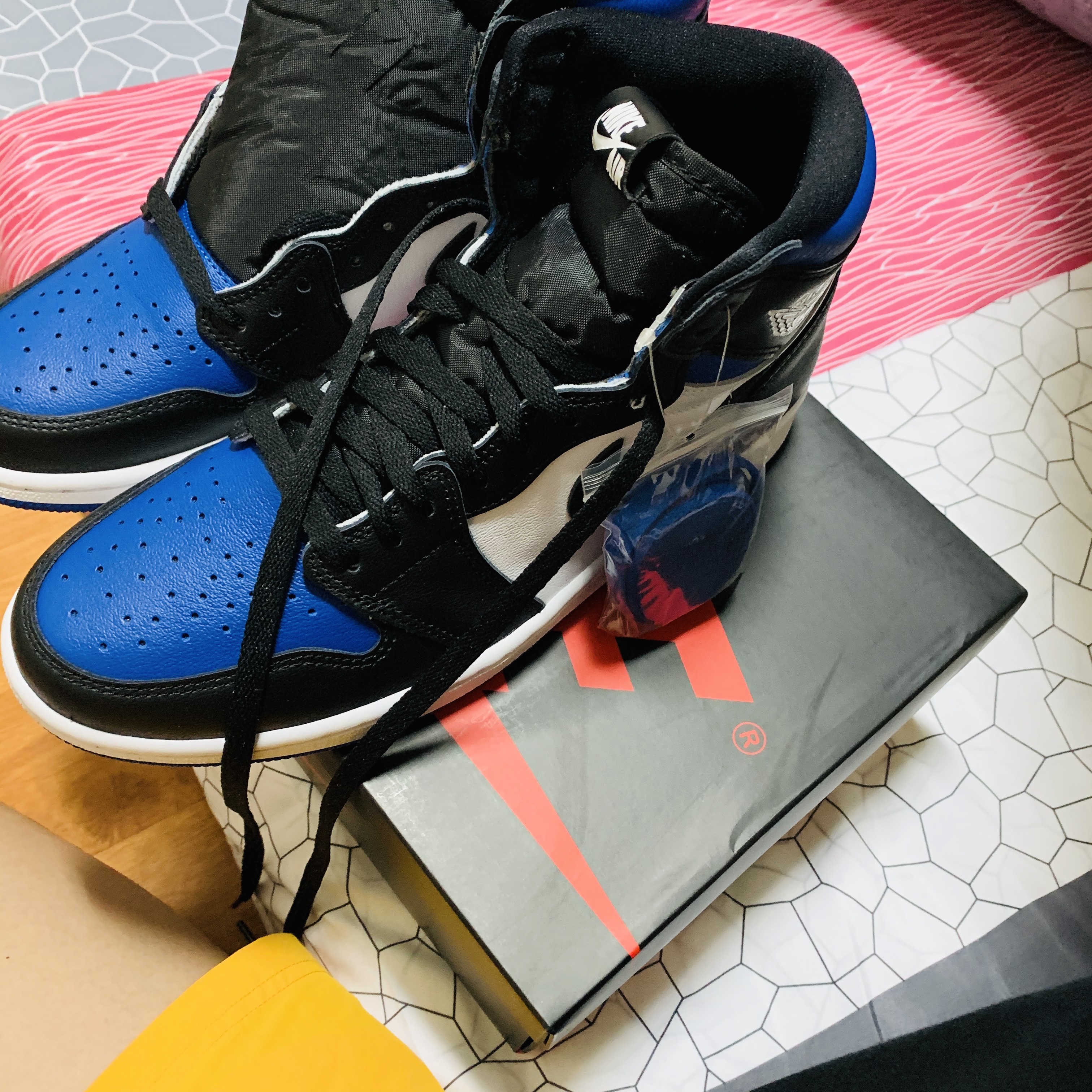 Jordan 1 Retro High OG Royal Toe 착용 스타일