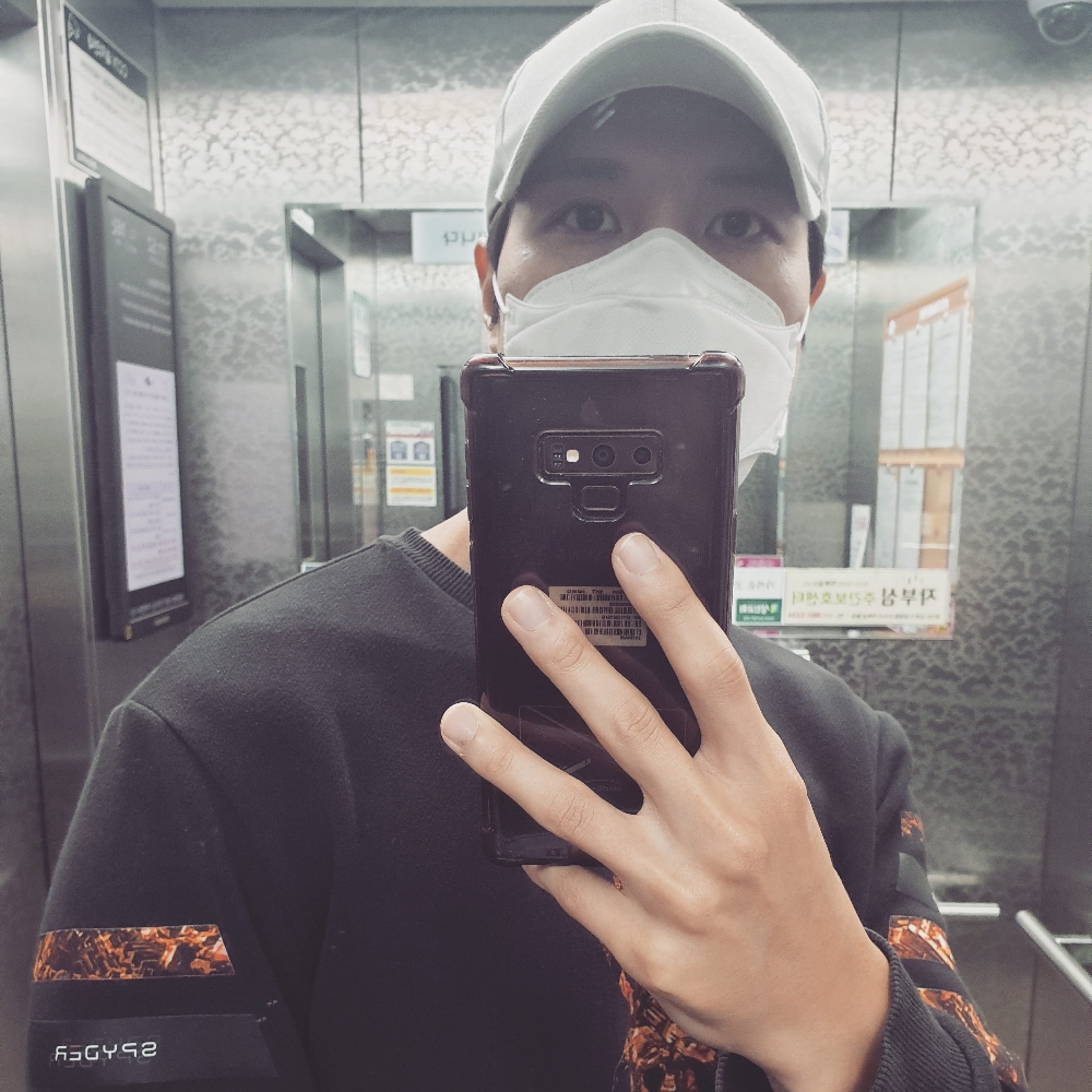 KREAM 프로필 이미지