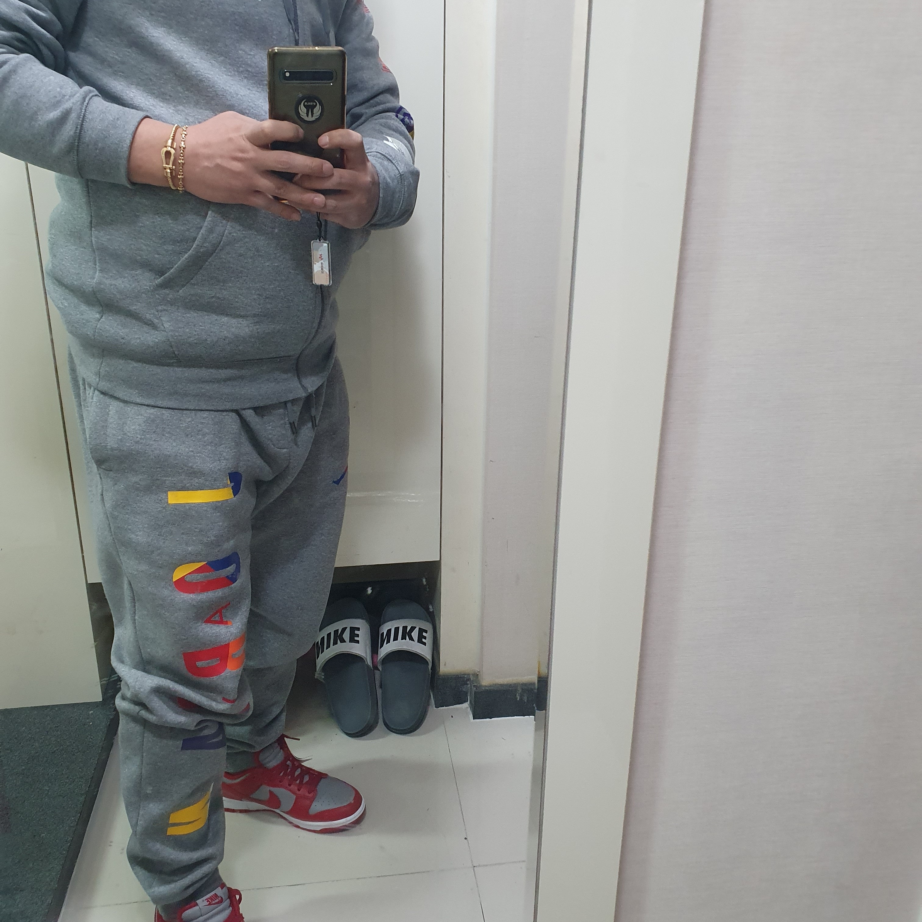 Nike Dunk Low Retro Medium Grey 착용 스타일 - 1