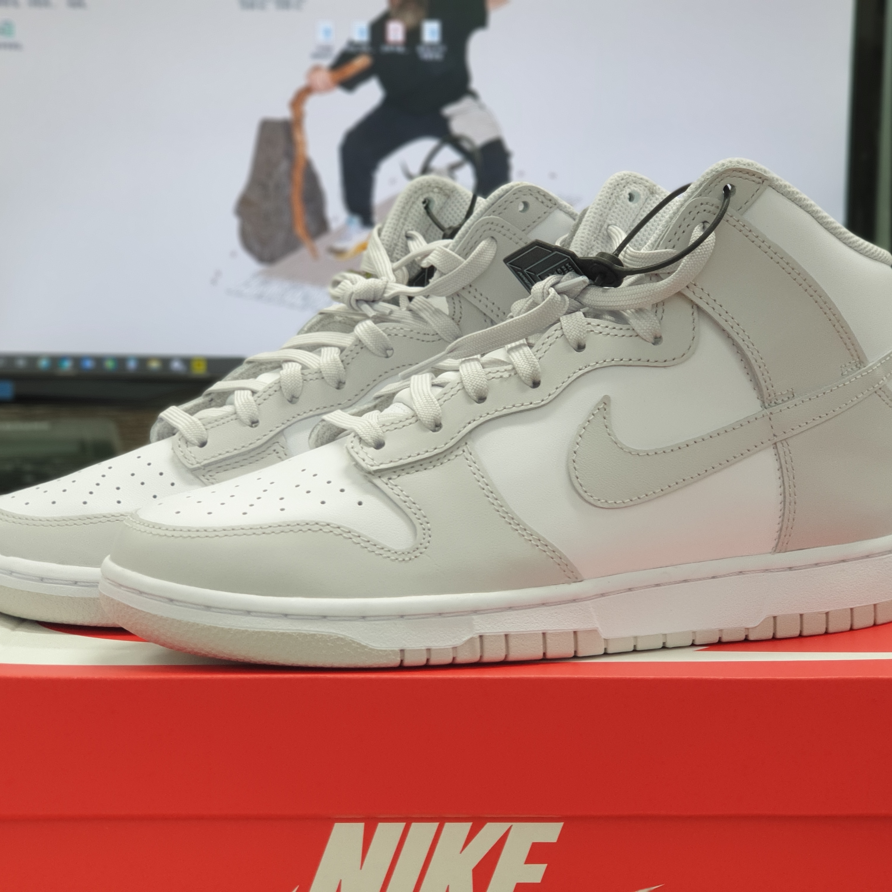 Nike Dunk High Retro Vast Grey 착용 스타일