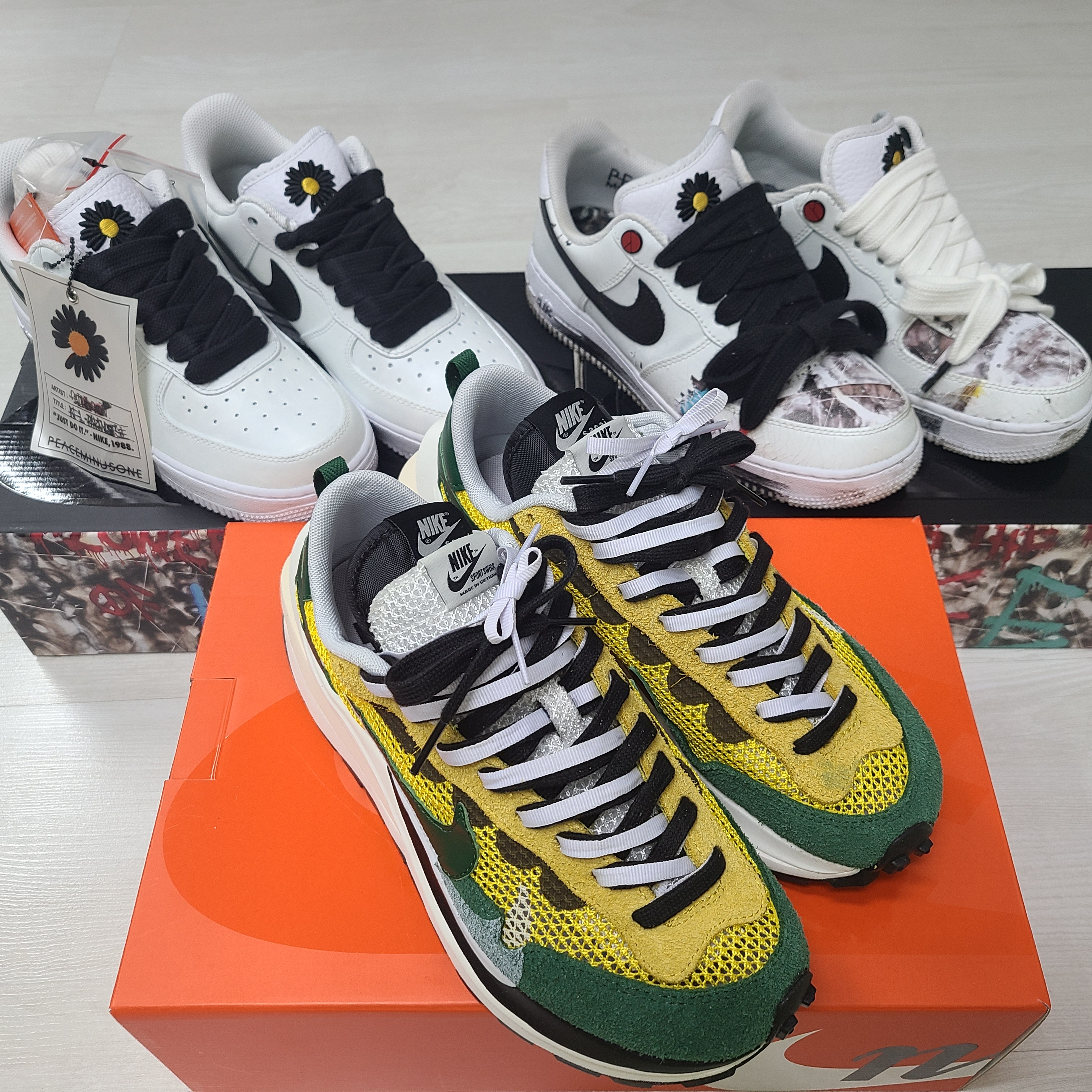 Nike x Peaceminusone Air Force 1 Low Para-Noise 2.0, Nike x Sacai VaporWaffle Tour Yellow & Gorge Green Sail 착용 스타일