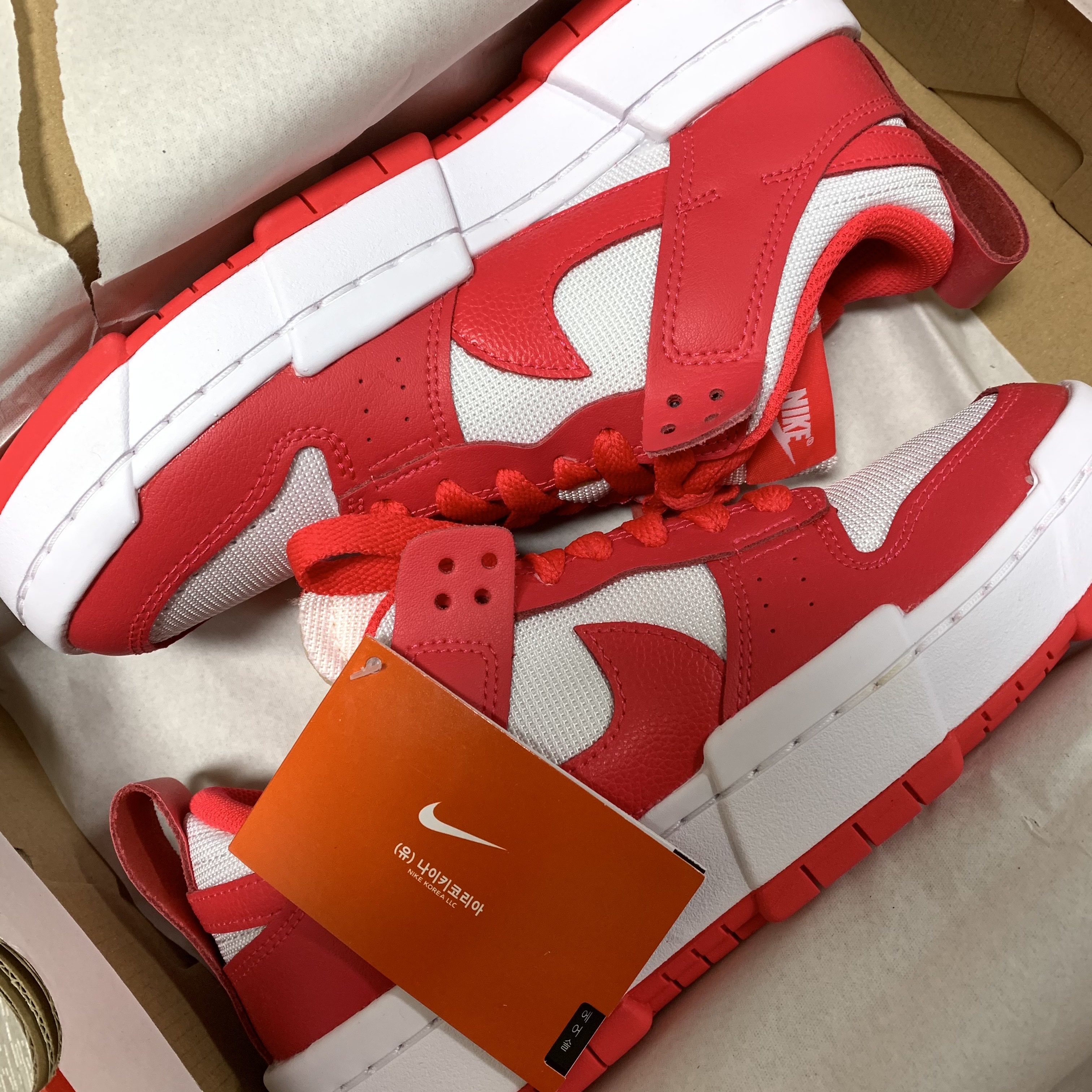 (W) Nike Dunk Low Disrupt Siren Red 착용 스타일