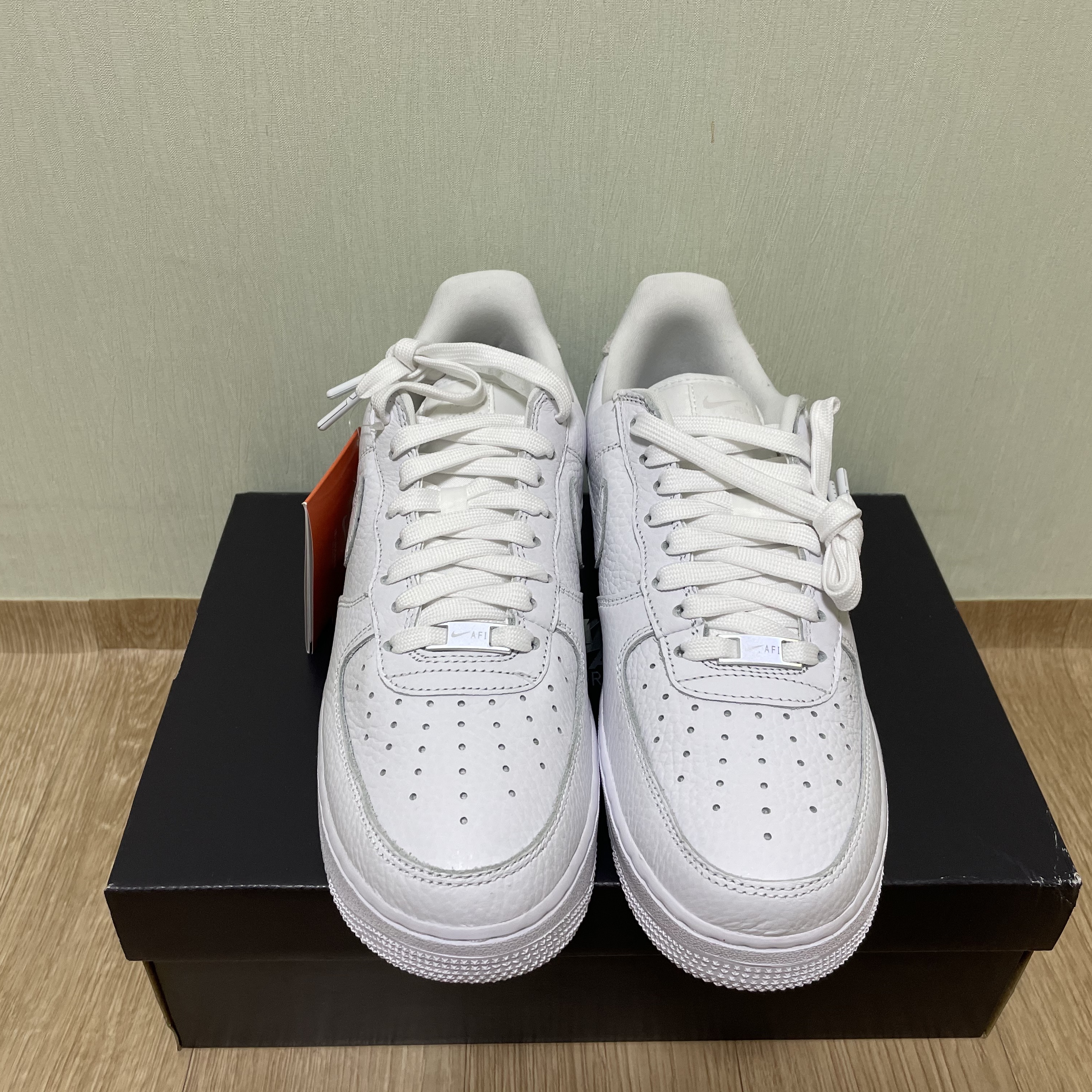 Nike x Stussy Air Force 1 Low Fossil, Nike Air Force 1 '07 Craft Vast Grey 착용 스타일 - 4