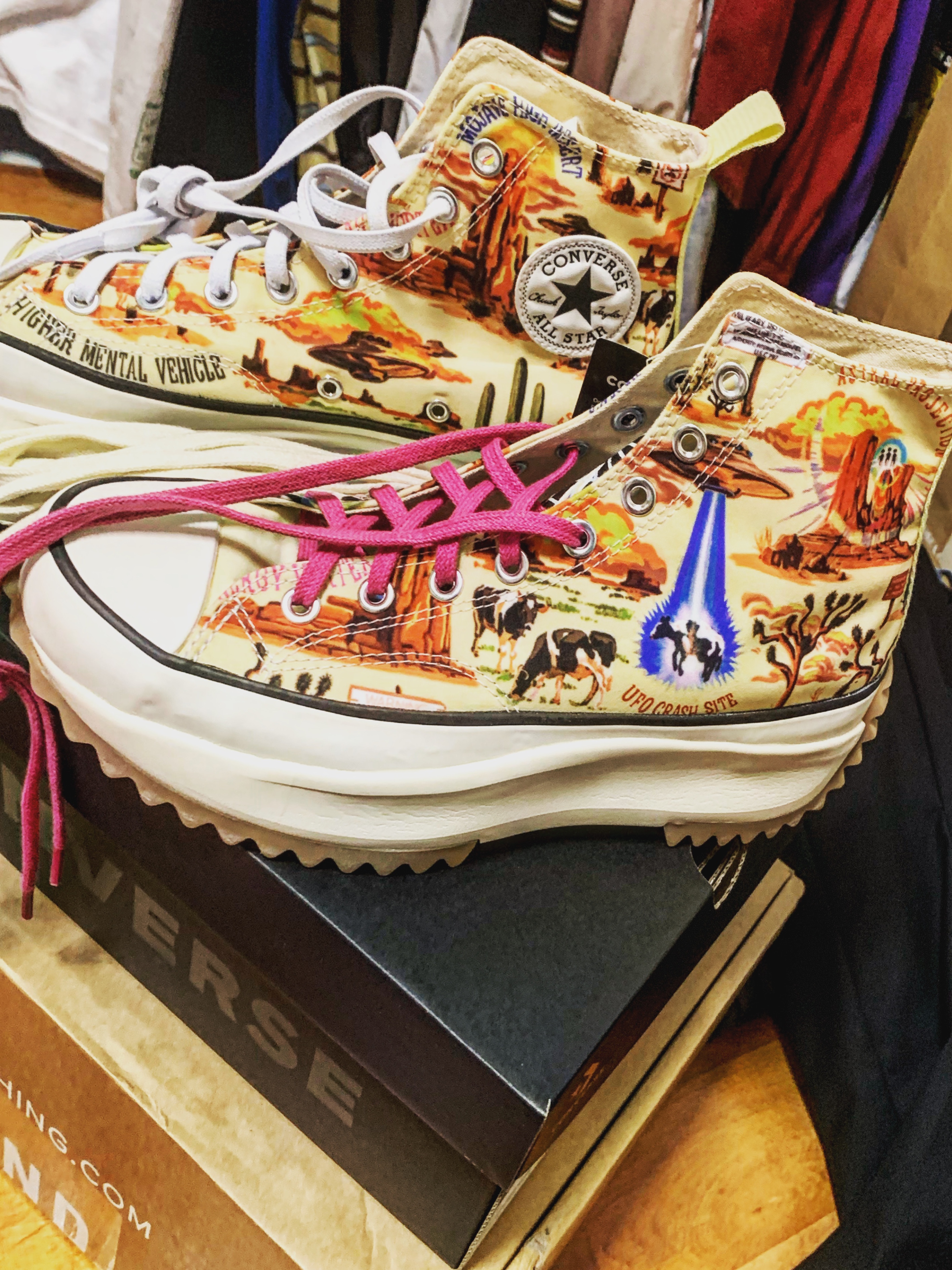 Converse Run Star Hike Hi Twisted Resort 착용 스타일