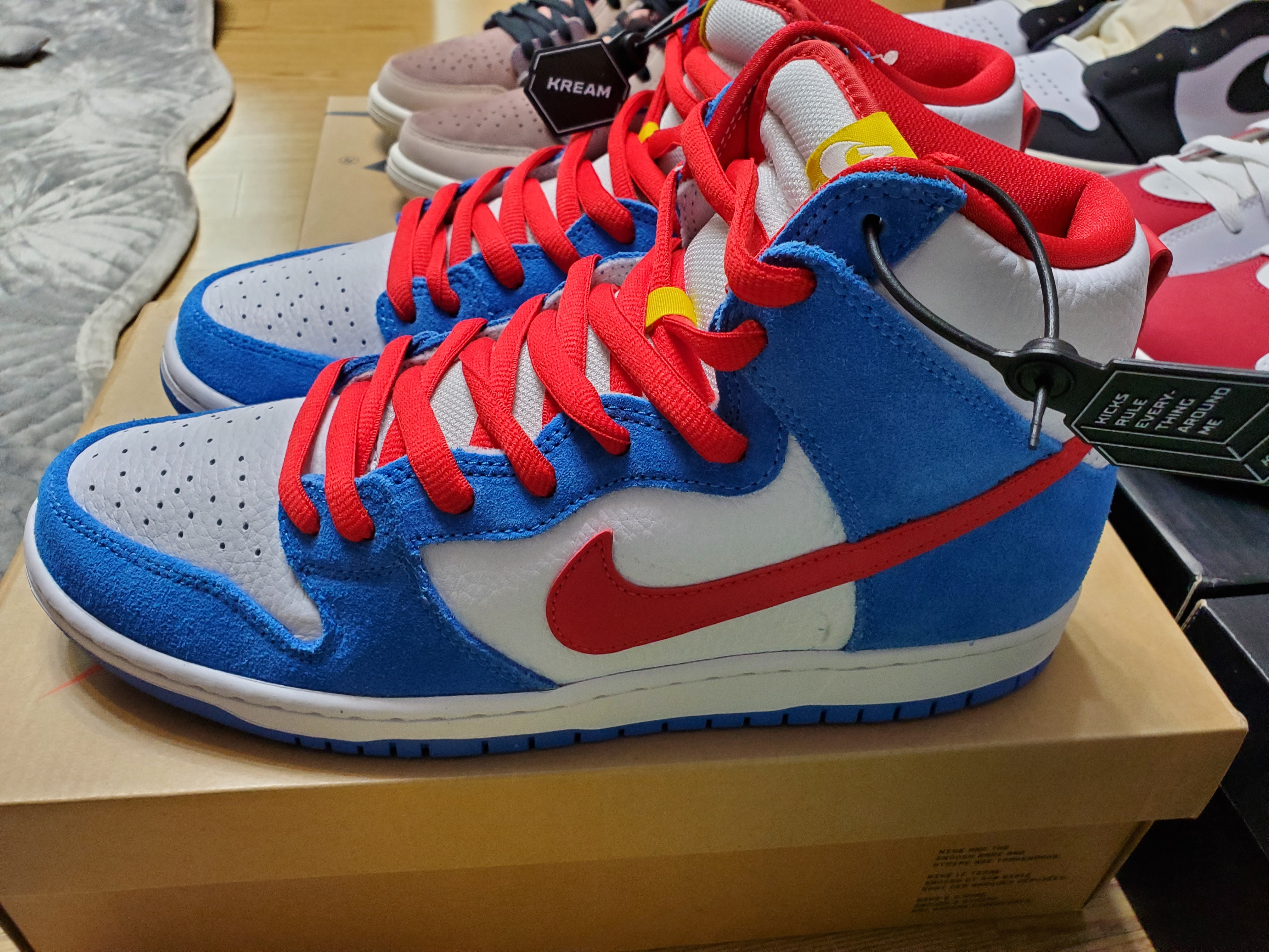 Nike x Sean Cliver SB Dunk Low Holiday Special, Nike SB Dunk High Pro Doraemon 착용 스타일 - 3