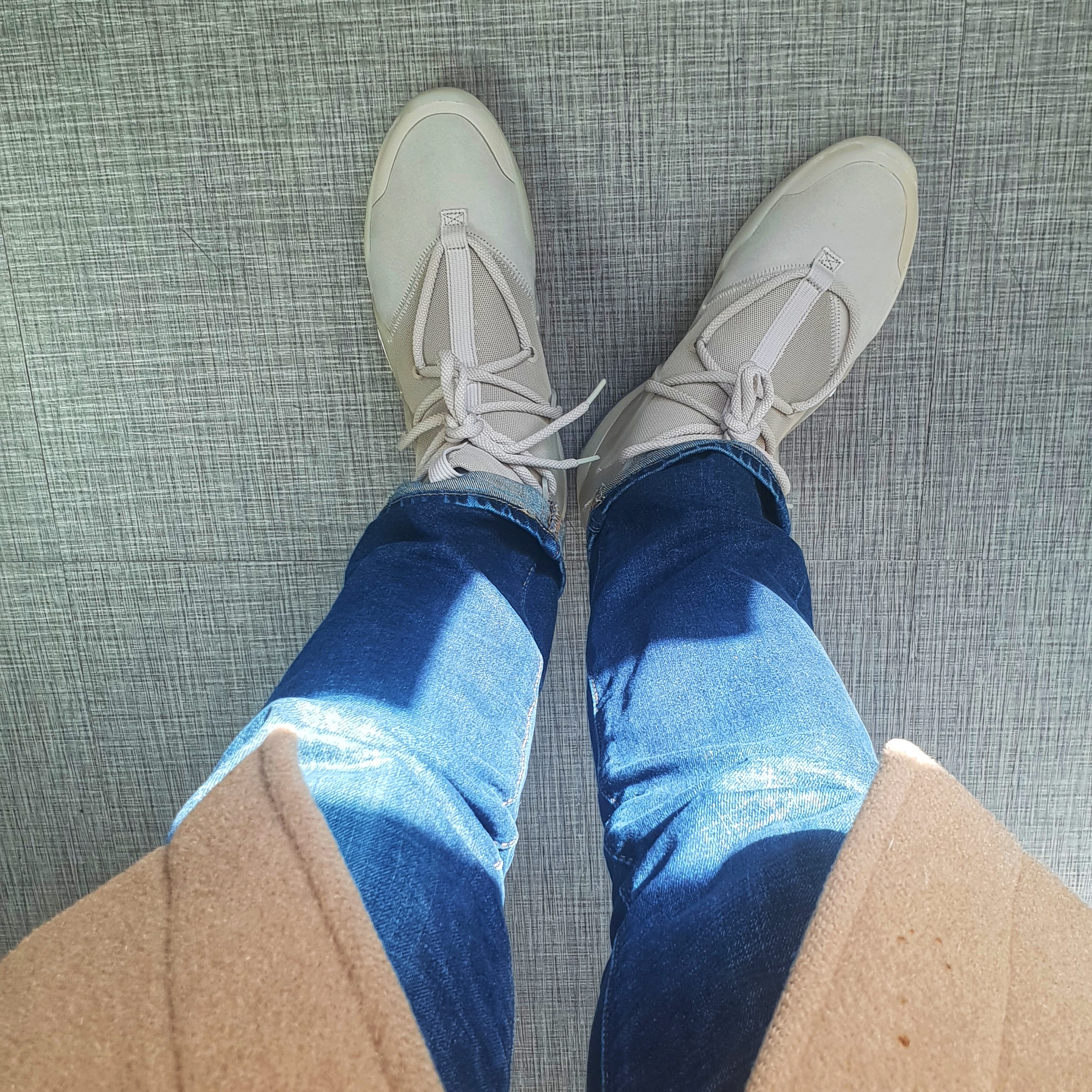 Nike x Fear of God Air Fear of God 1 Oatmeal 착용 스타일 - 1