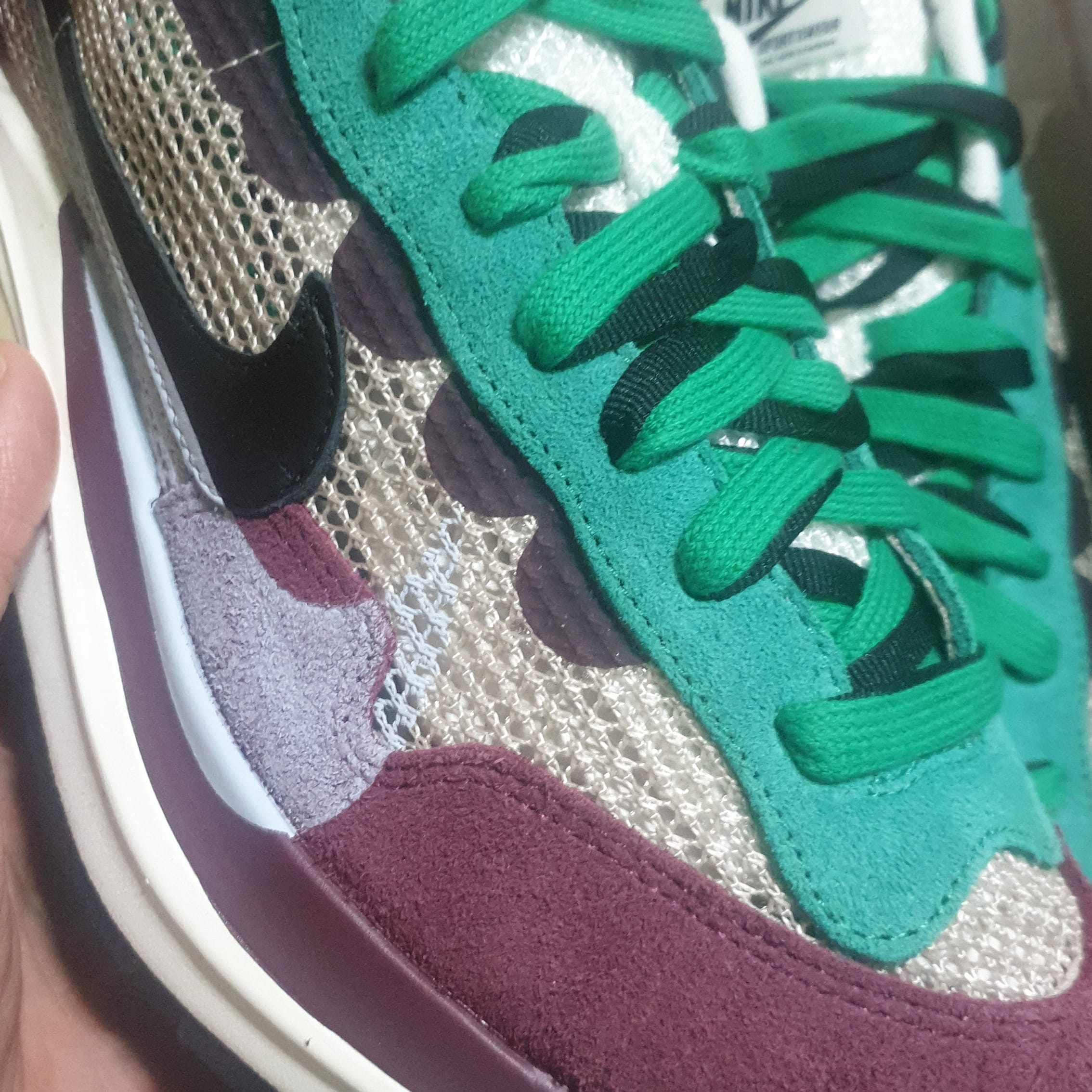 Nike x Sacai VaporWaffle String & Black Villain Red 착용 스타일