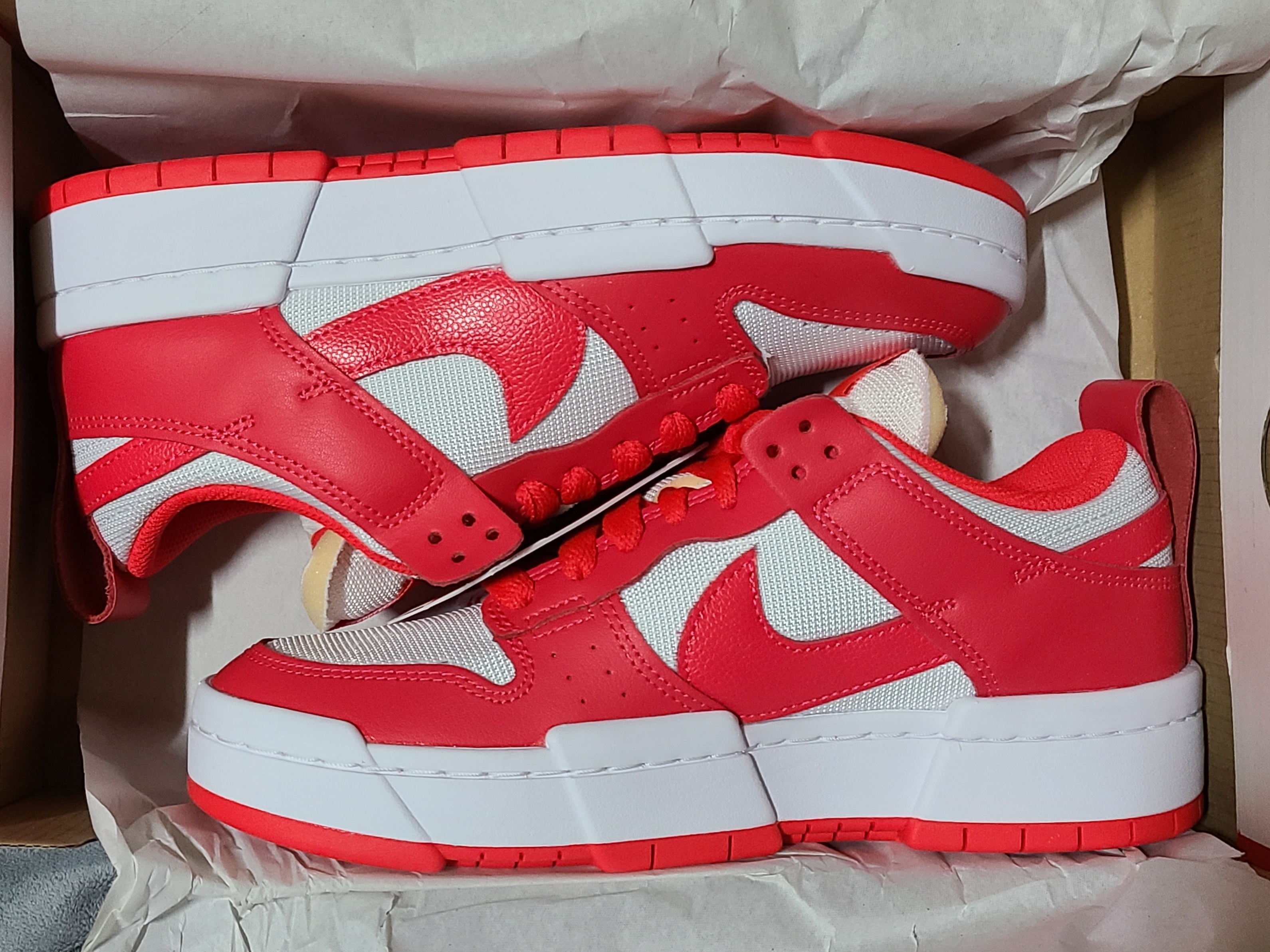 (W) Nike Dunk Low Disrupt Siren Red 착용 스타일