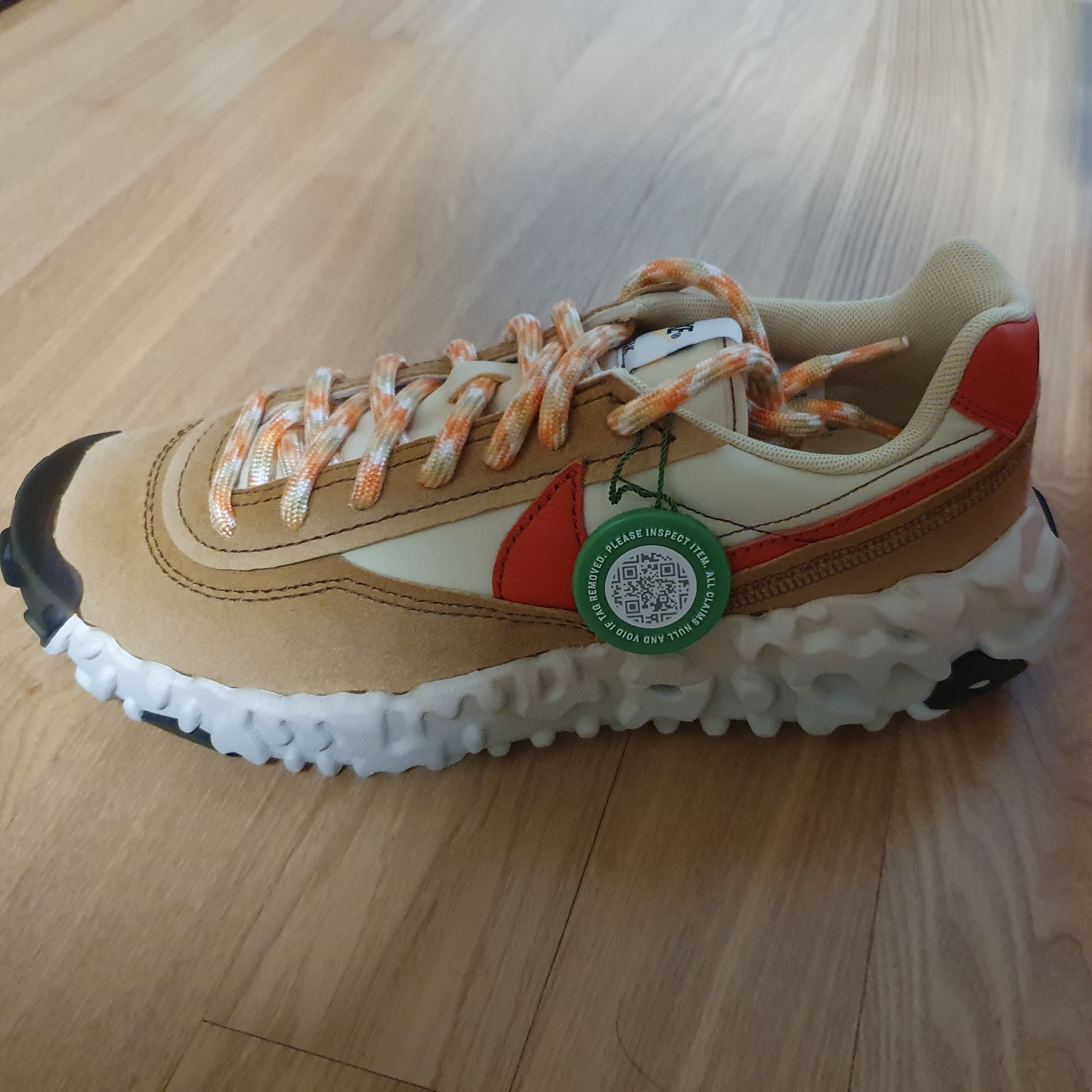 Nike Overbreak SP Fossil 착용 스타일 - 2