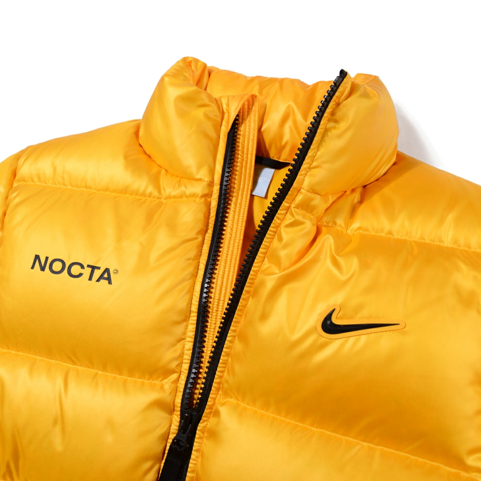 Nike x Drake Nocta Puffer Jacket University Gold - Asia 착용 스타일 - 2