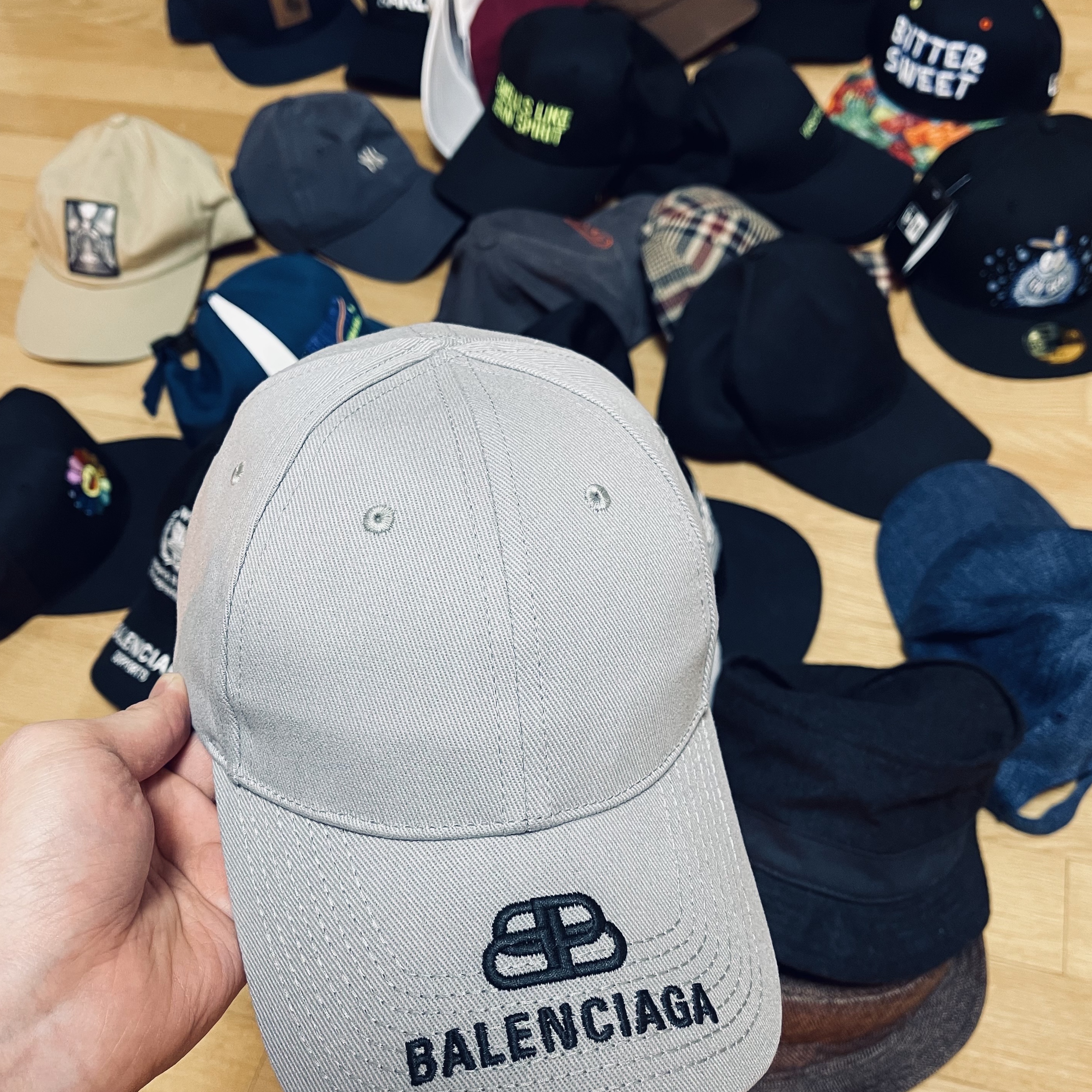 Balenciaga Speed Trainer Black White 2020, Balenciaga Track Sneakers Grey White 2019 착용 스타일 - 2