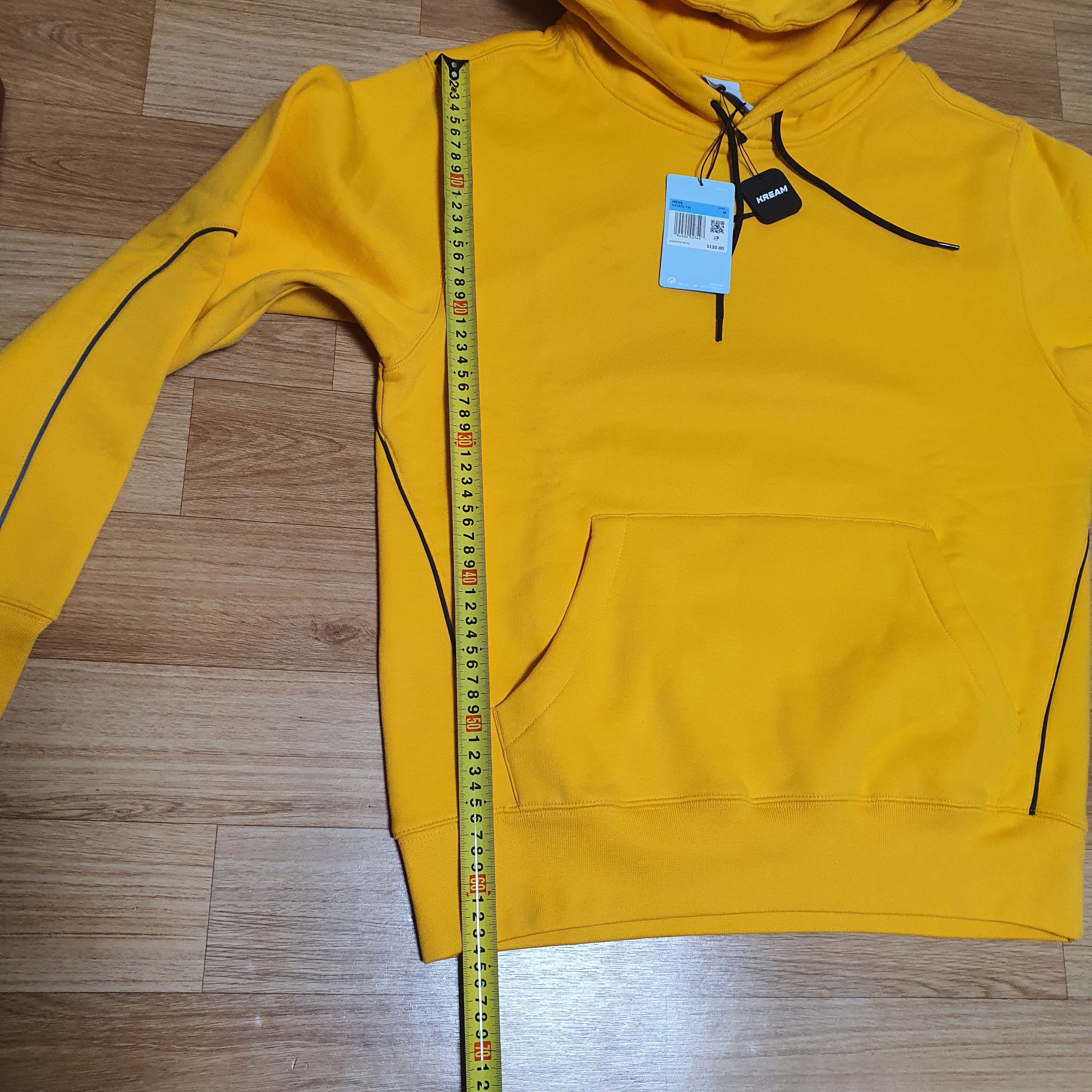 Nike x Drake Nocta Essential Hoodie University Gold - US/EU 착용 스타일 - 1