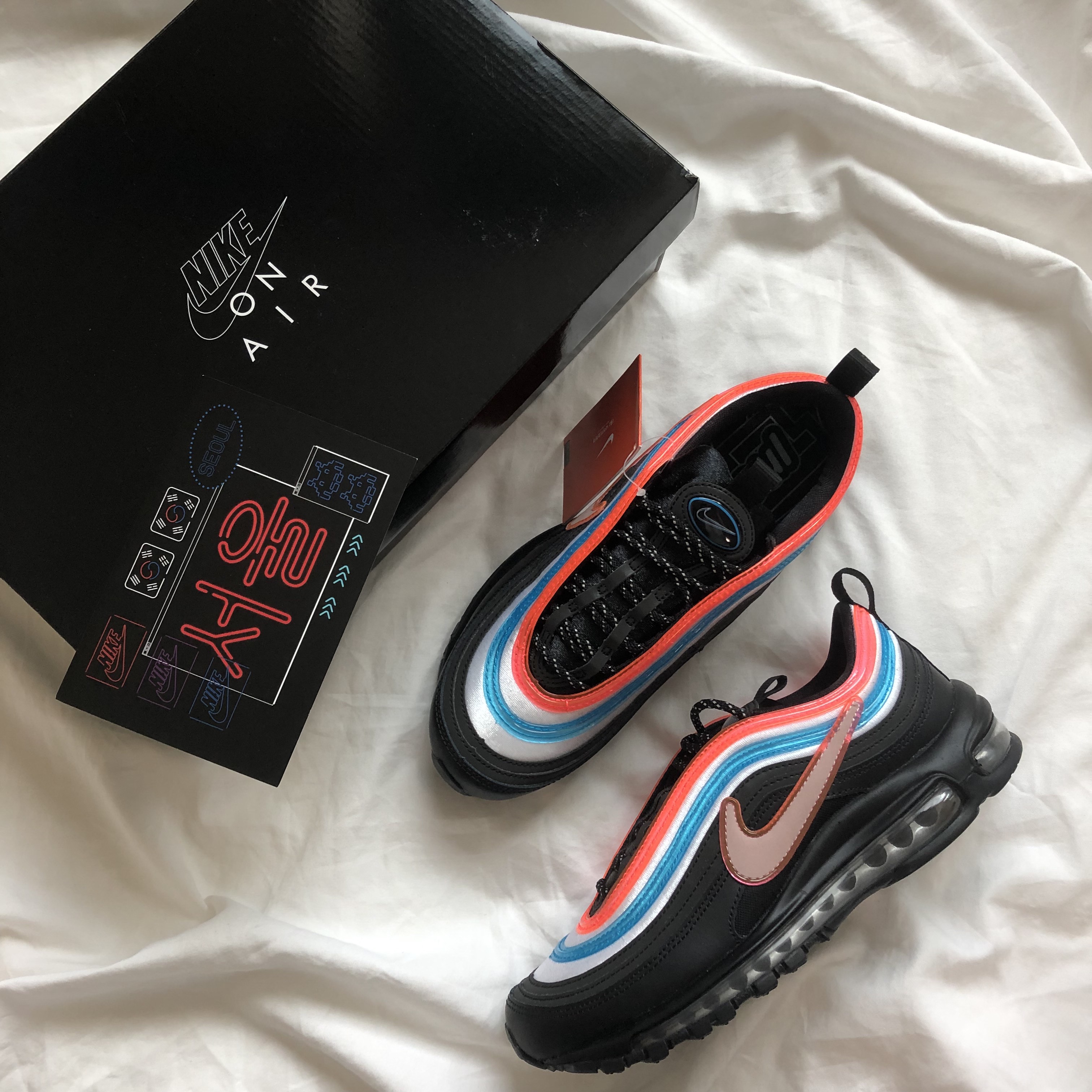 Nike Air Max 97 Neon Seoul 착용 스타일