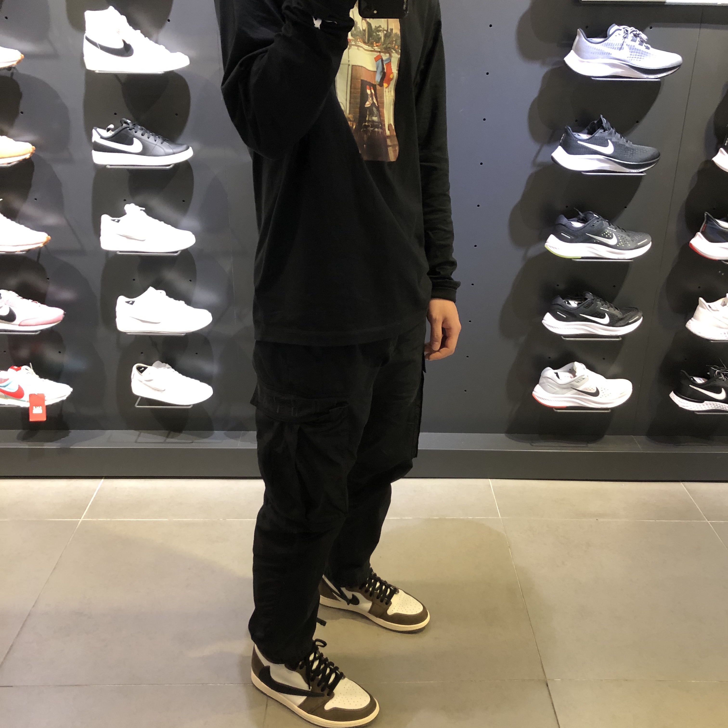 Jordan 1 x Travis Scott Retro High OG SP Mocha 착용 스타일