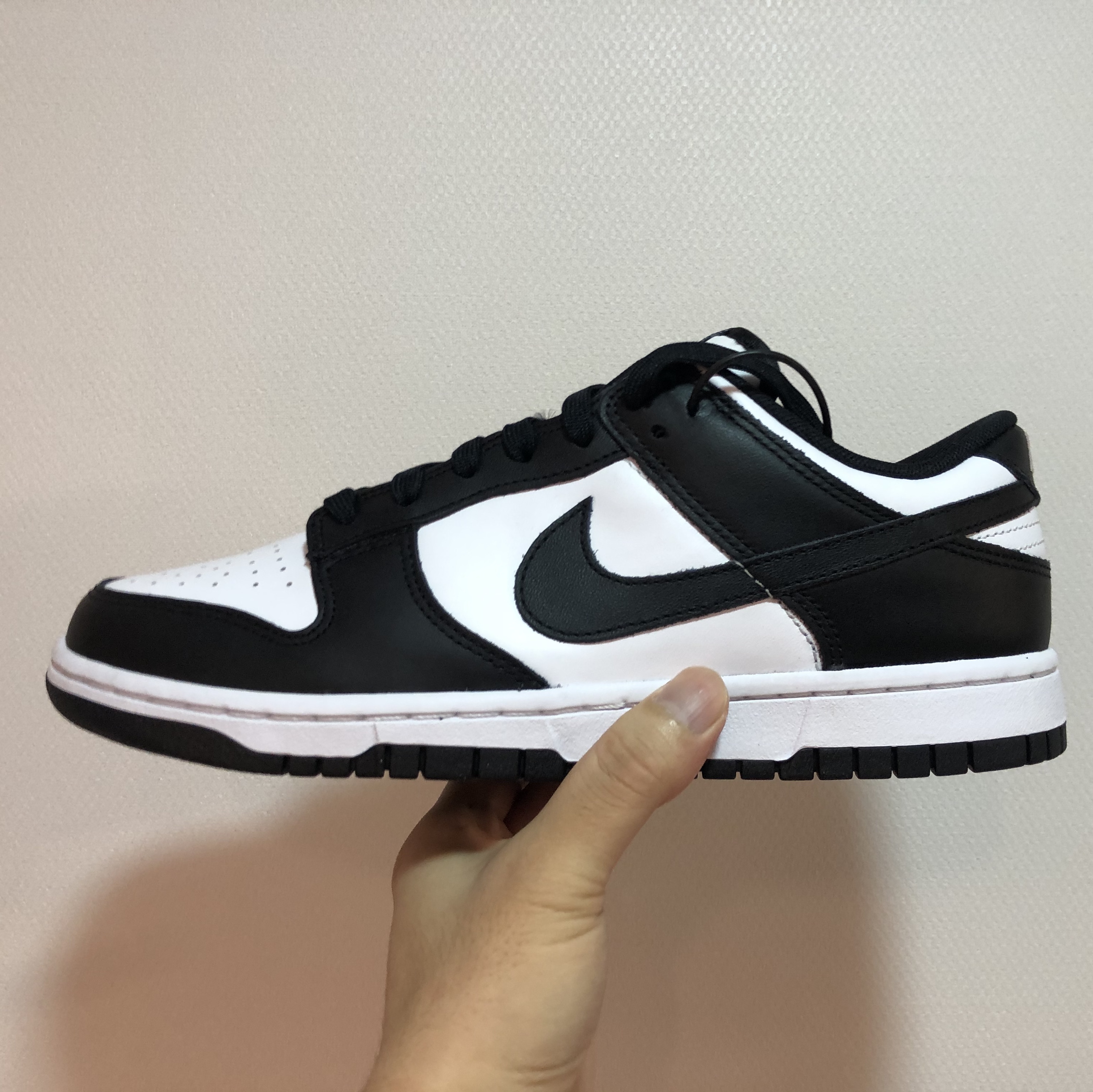 Nike Dunk Low Retro Black 착용 스타일