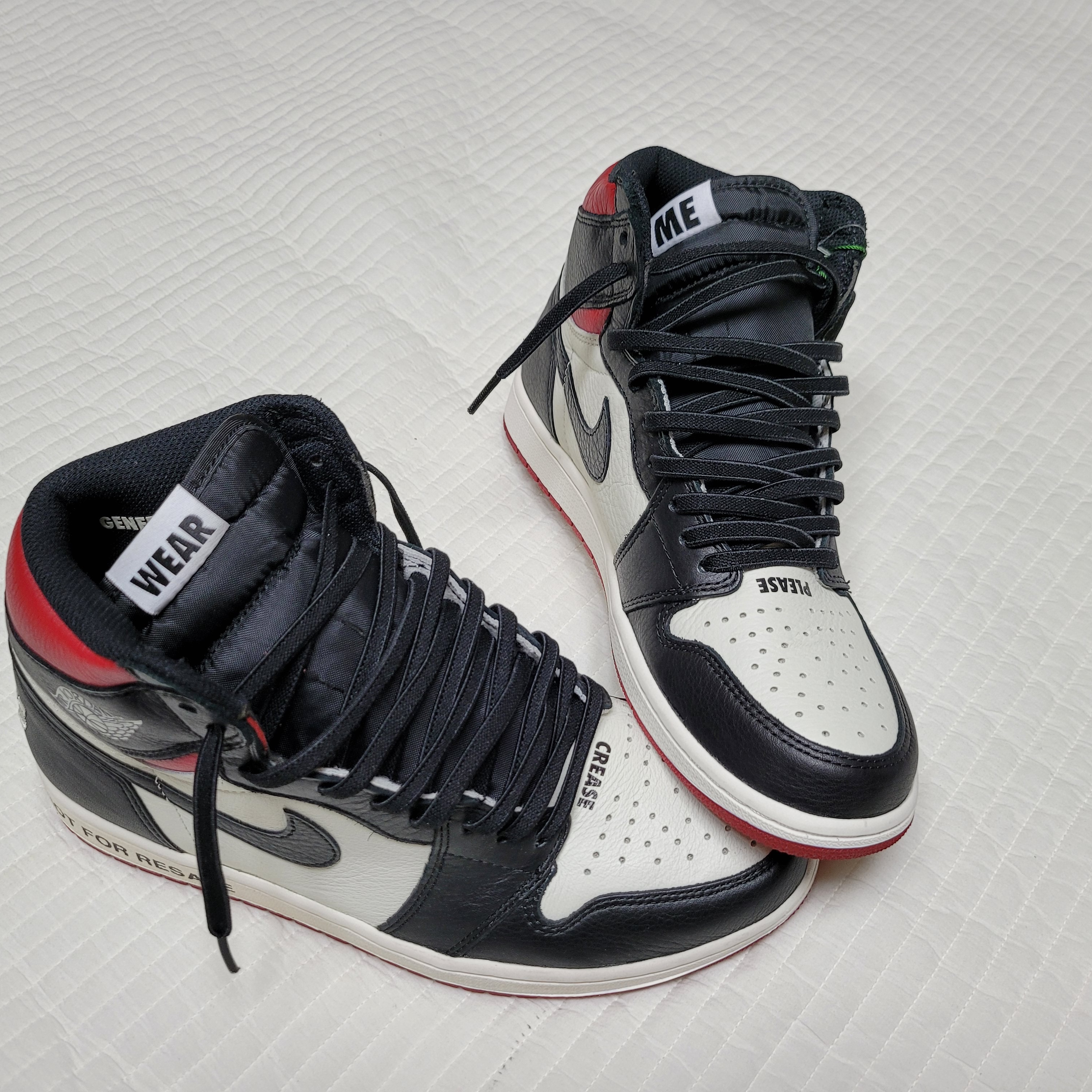 Jordan 1 Retro High Not for Resale Varsity Red 착용 스타일 - 1