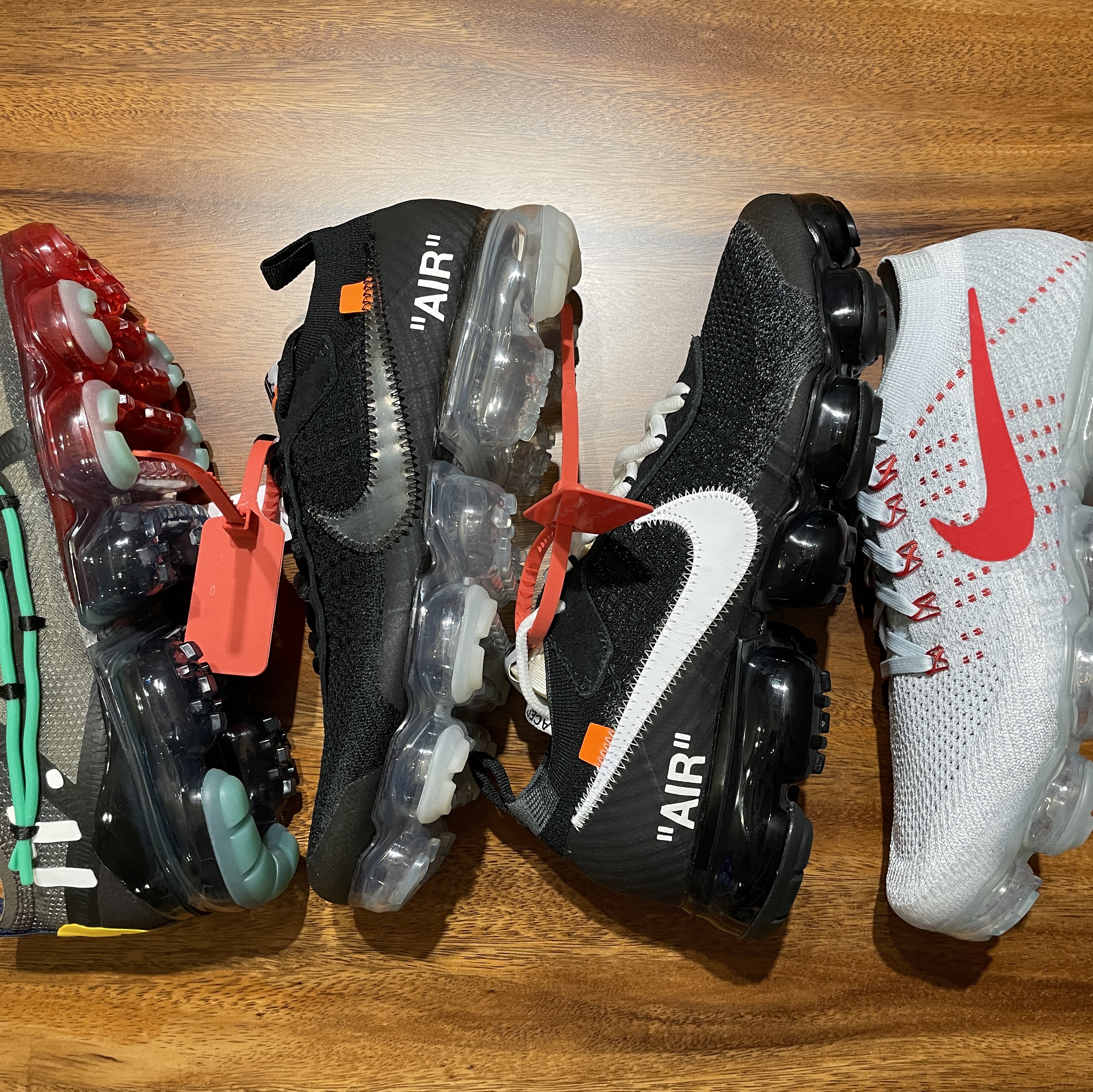 Nike x Off-White Air VaporMax V2 Black, (W) Nike x Cactus Plant Flea Market Air VaporMax 2019 착용 스타일