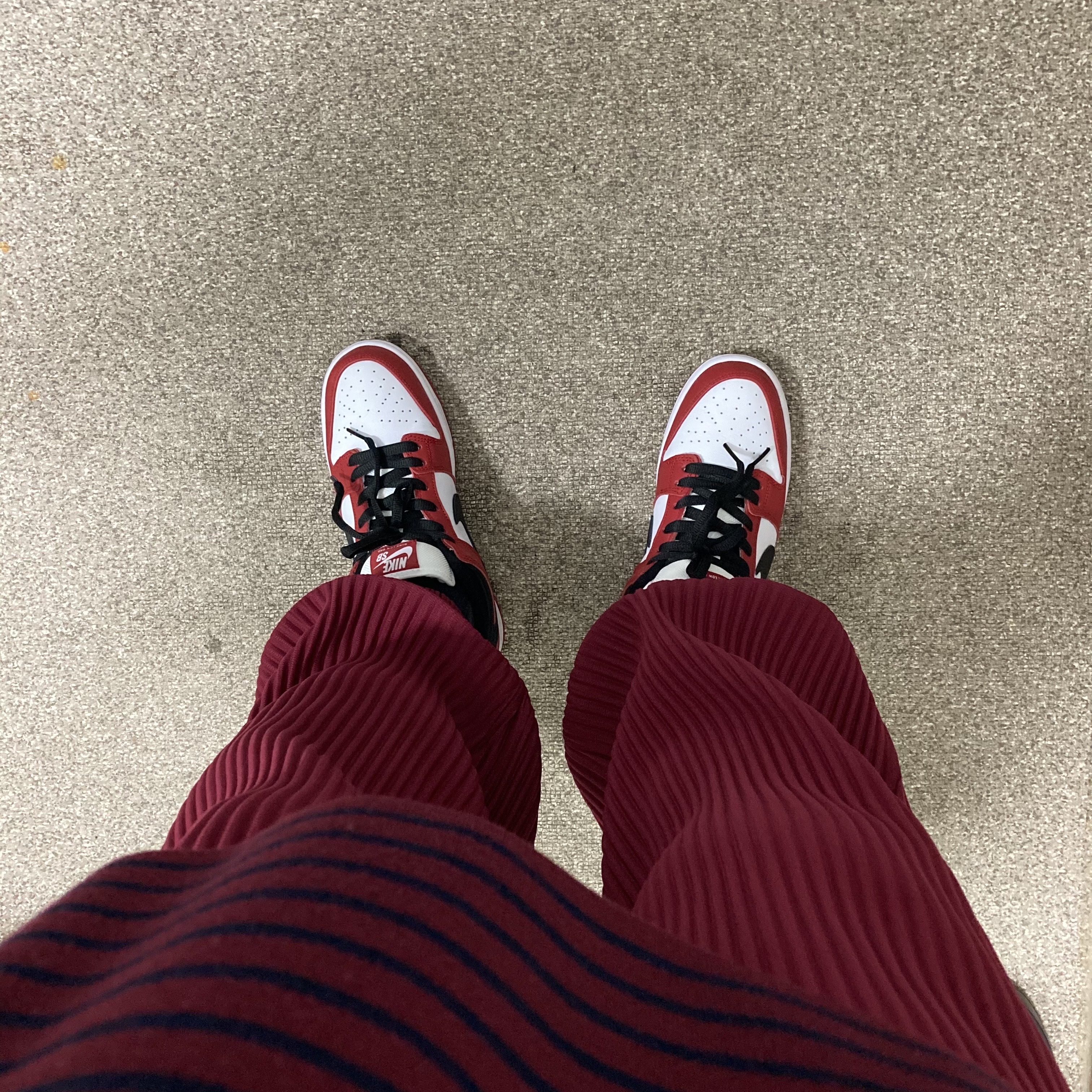 Nike SB Dunk Low Pro Chicago 착용 스타일 - 2