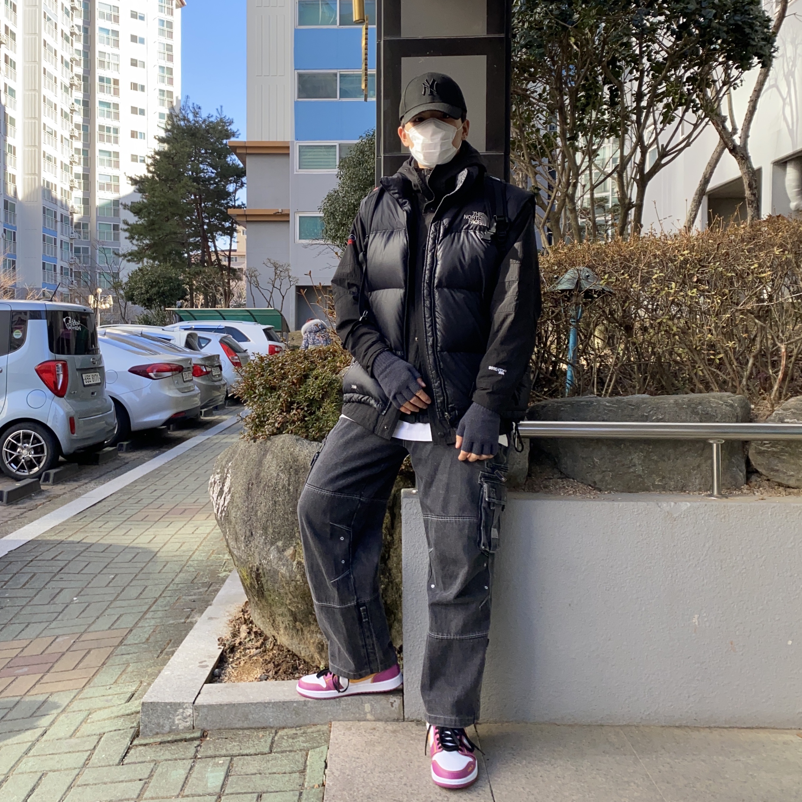 Jordan 1 Mid DOD Familia 착용 스타일 - 1