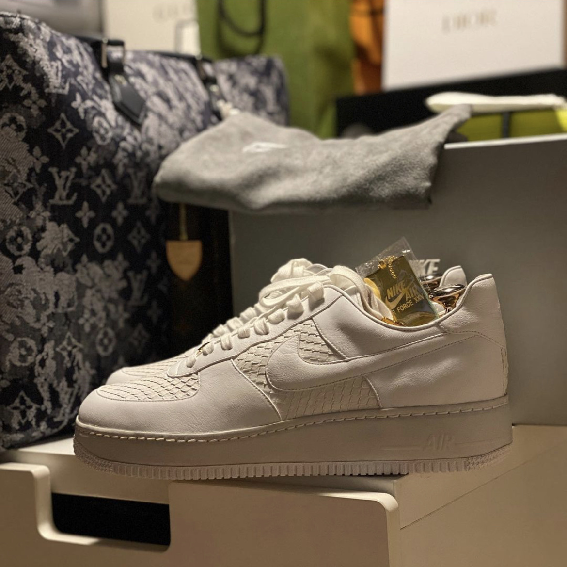 Nike Air Force 1 Lux '07 Anaconda 착용 스타일
