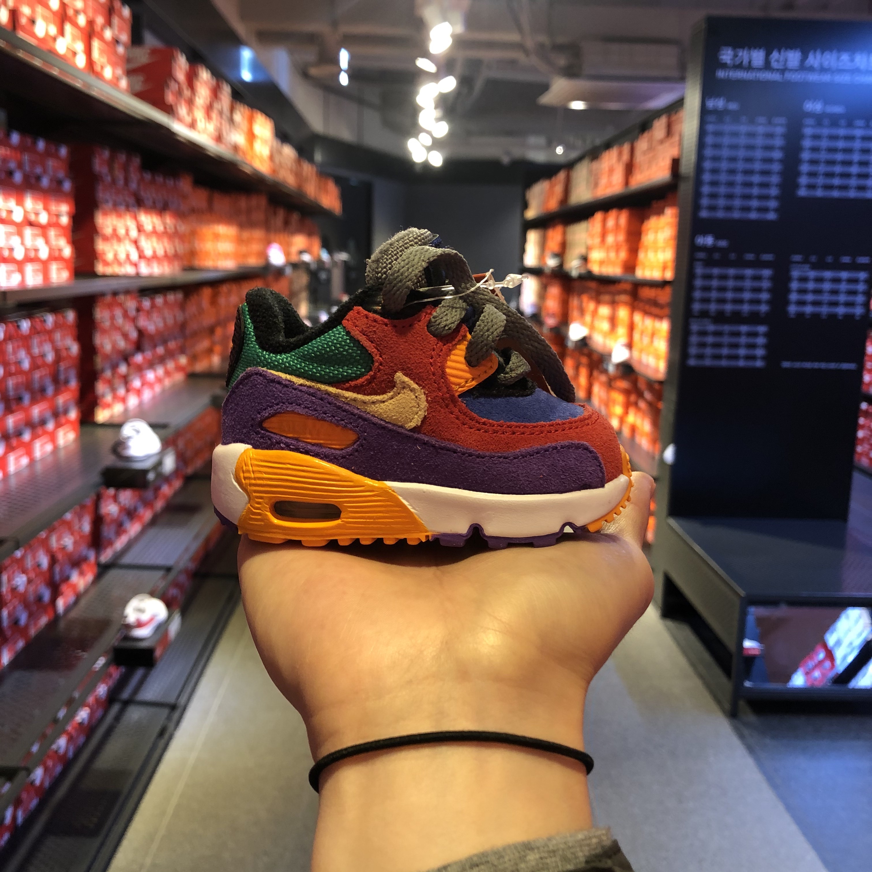 Nike Air Max 90 Viotech OG 착용 스타일