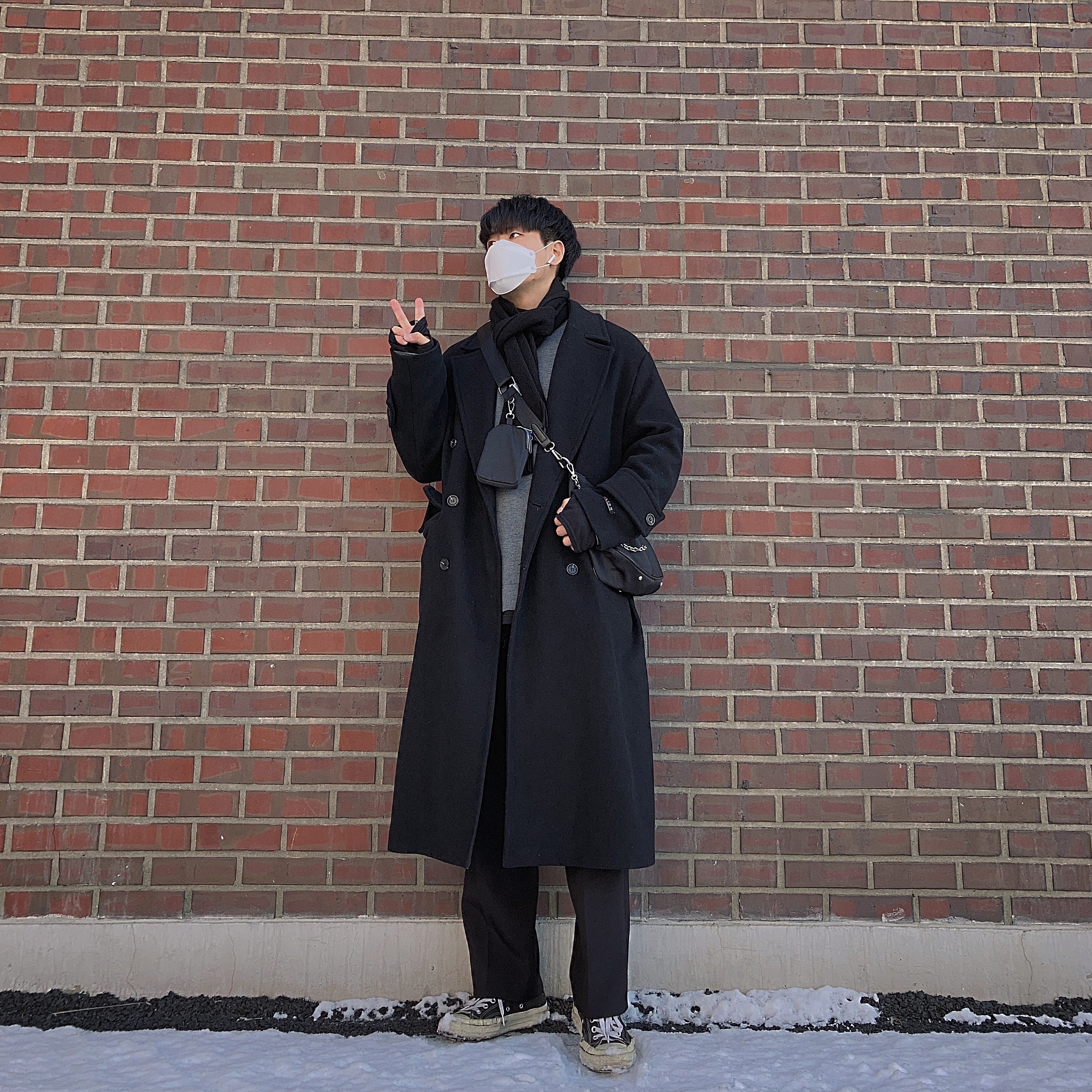 Converse x Play Comme des Garcons Chuck 70 Ox Black 착용 스타일