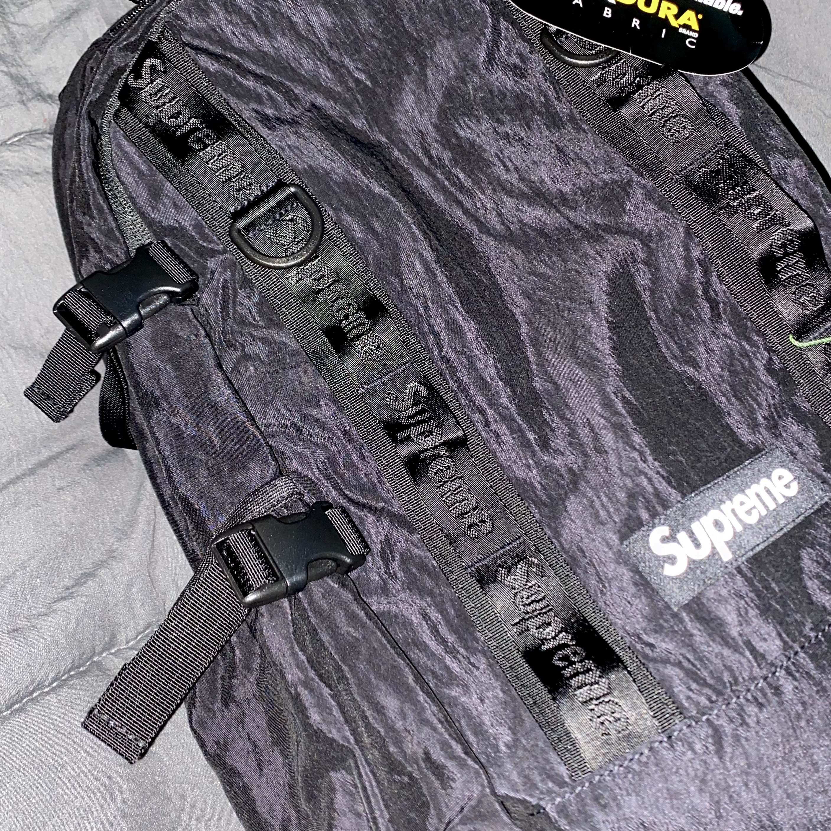 Supreme Backpack Black - 20FW 착용 스타일
