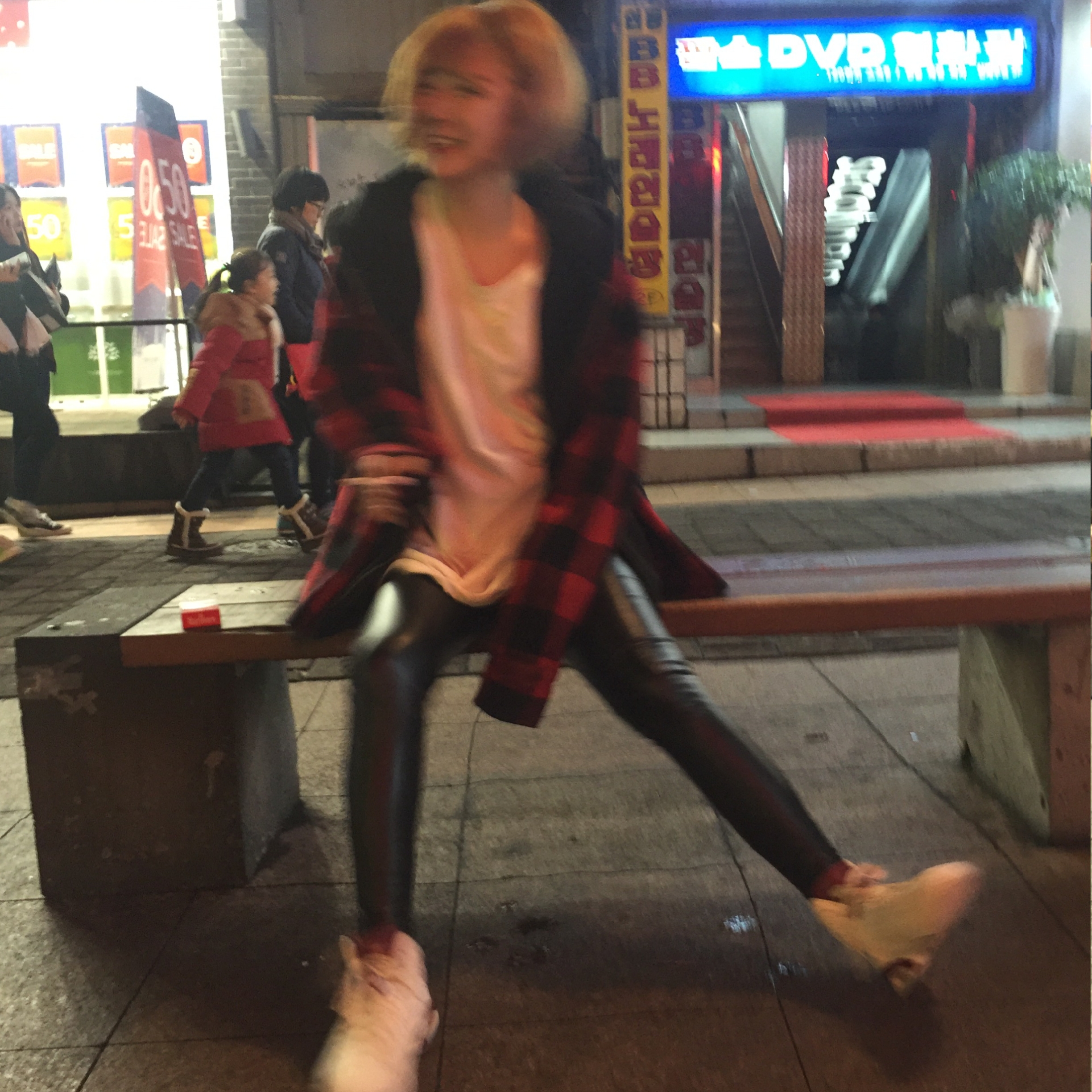 Jordan 6 Retro Maroon 2015 착용 스타일 - 2